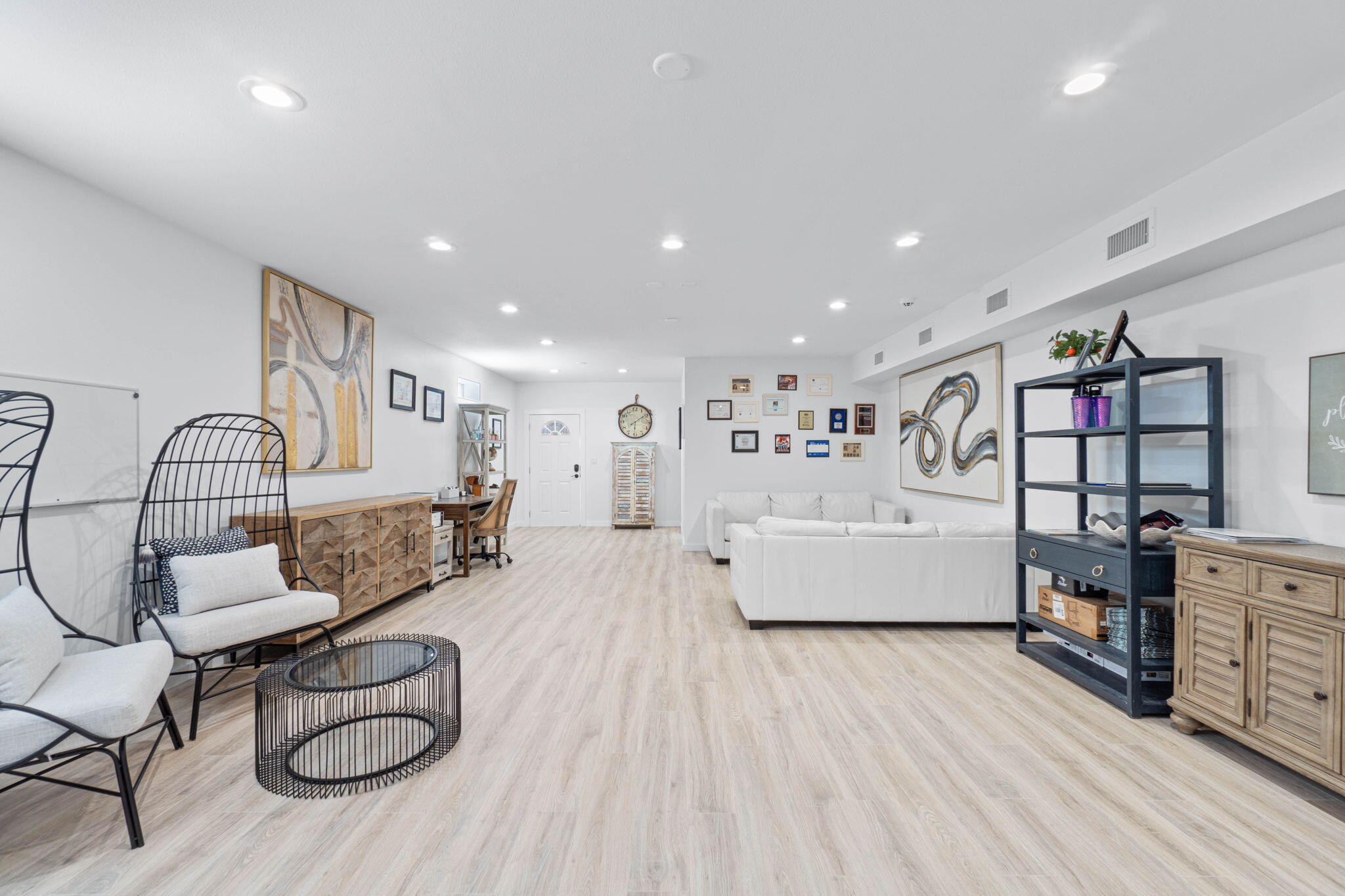ROCKY BAYOU ESTATES 12B - Residential Lease