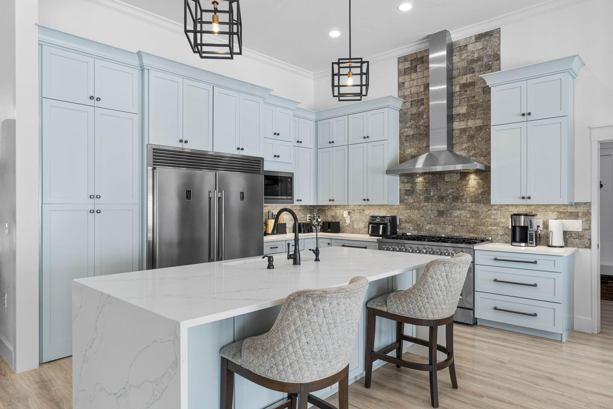 ROCKY BAYOU ESTATES 12B - Residential Lease