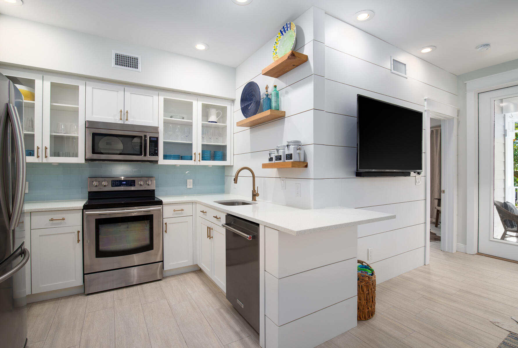 VILLAGE AT BLUE MOUNTAIN BEACH - Residential