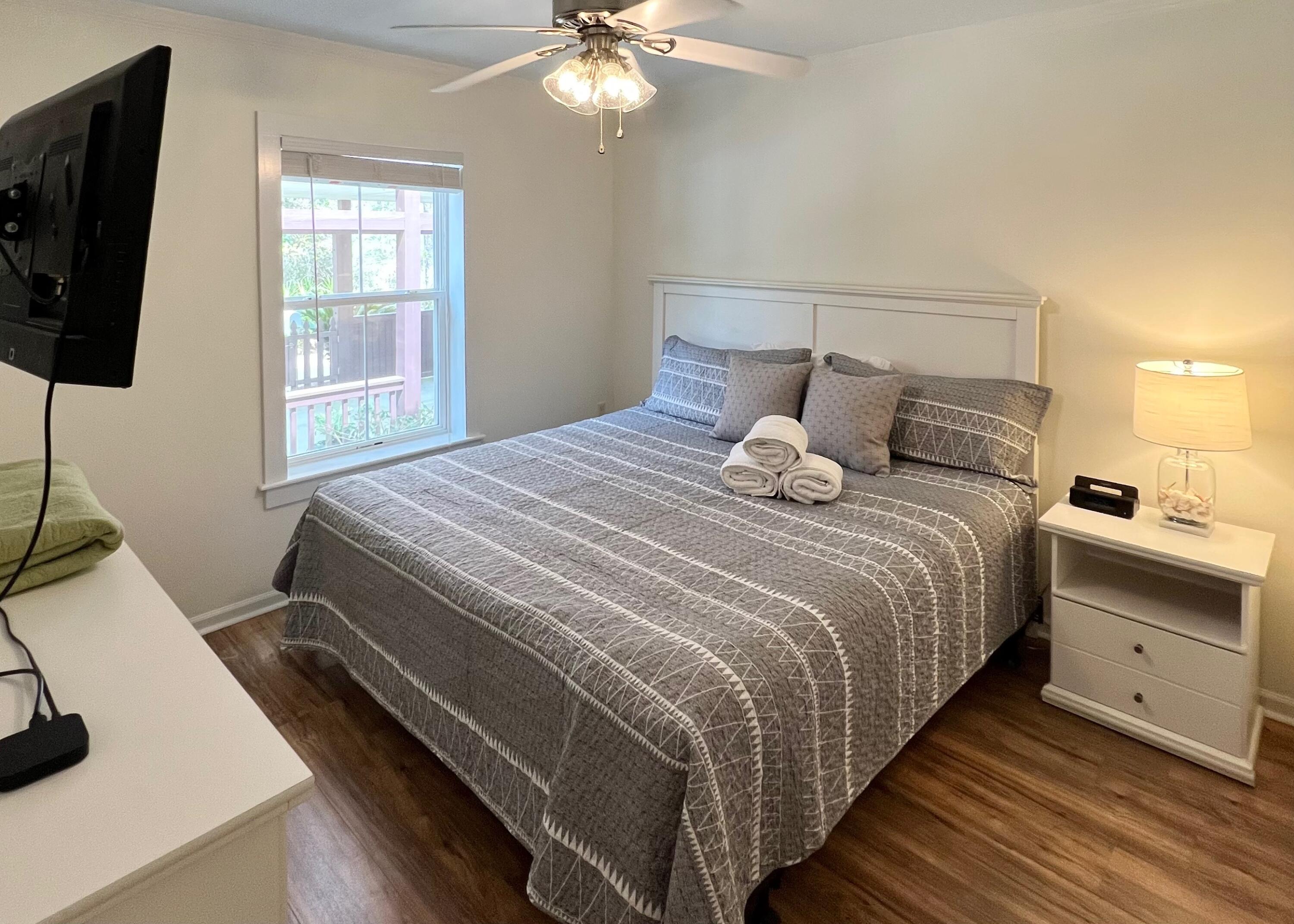 GULF SHORE MANOR - Residential Lease