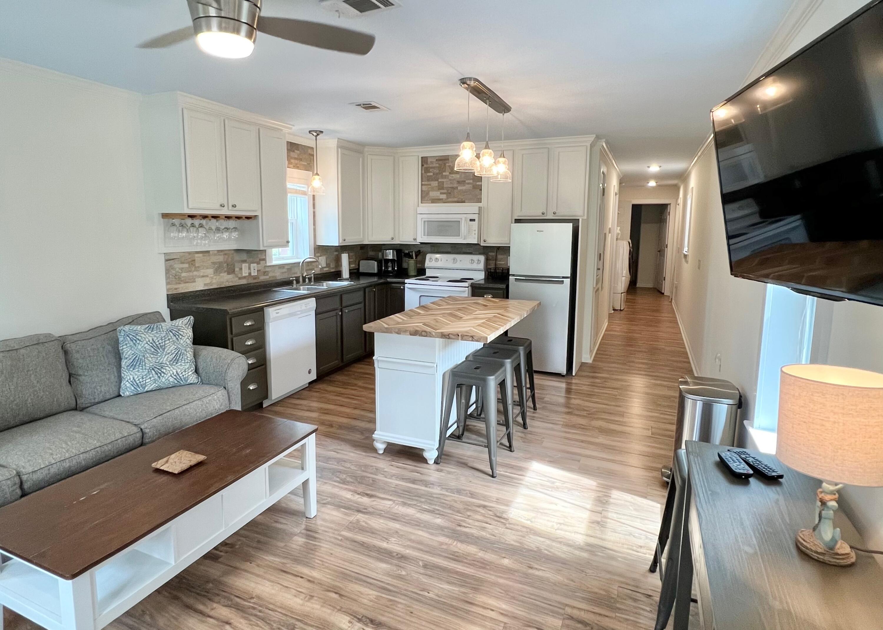 GULF SHORE MANOR - Residential Lease