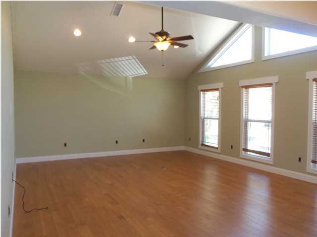 GARNIERS BEACH - Residential Lease