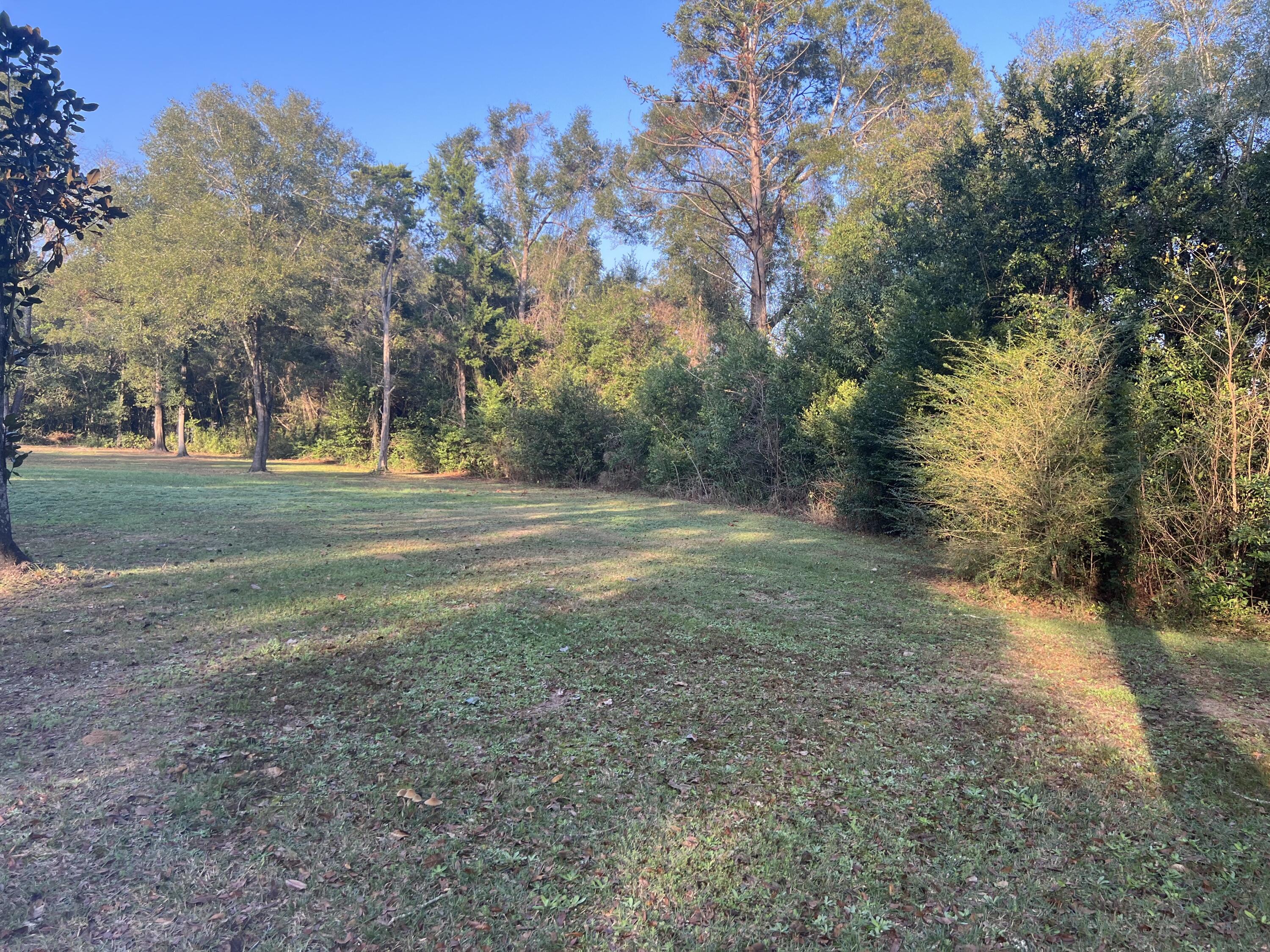 HAMILTON BRIDGE ESTATES - Land