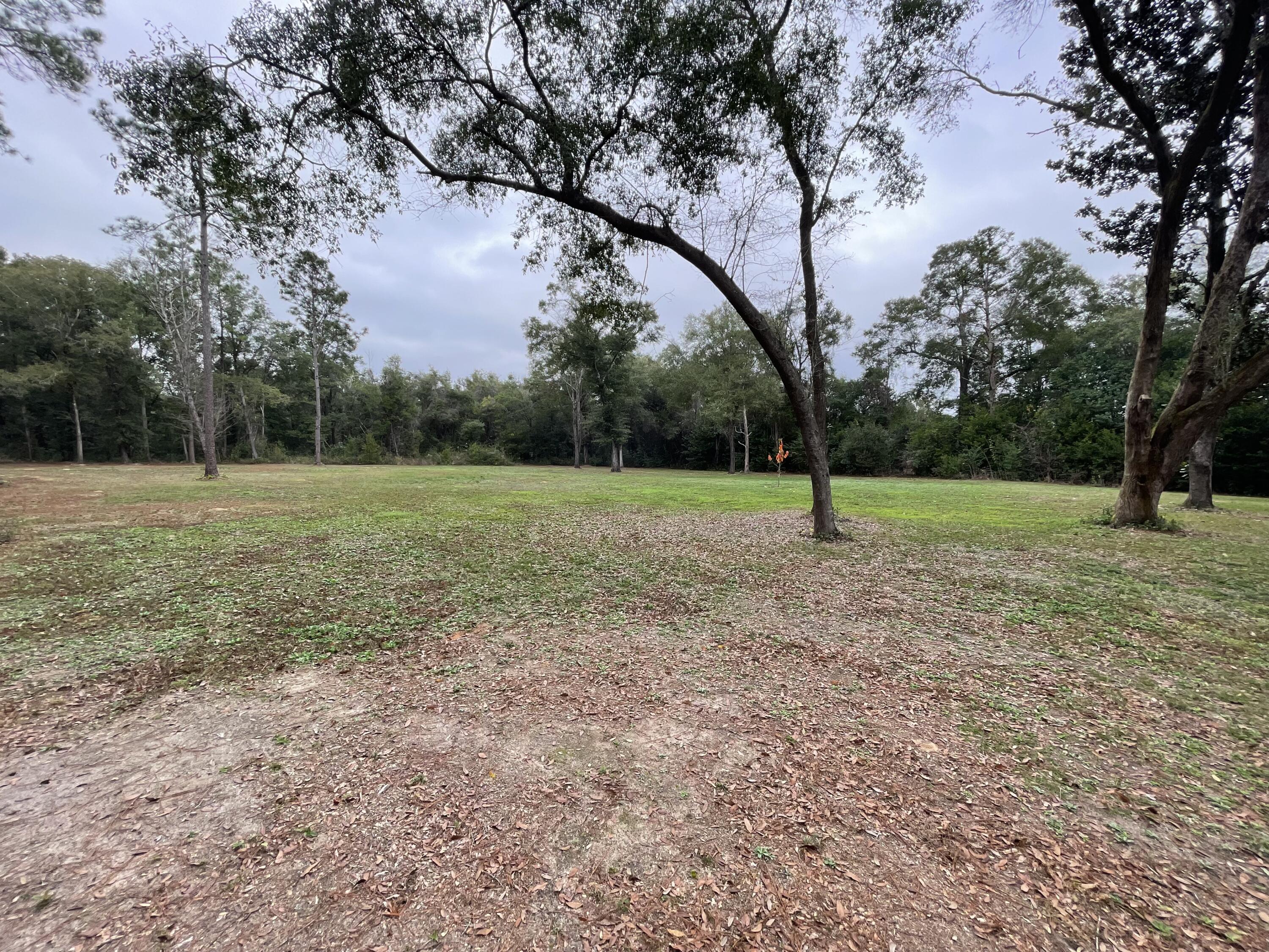 HAMILTON BRIDGE ESTATES - Land