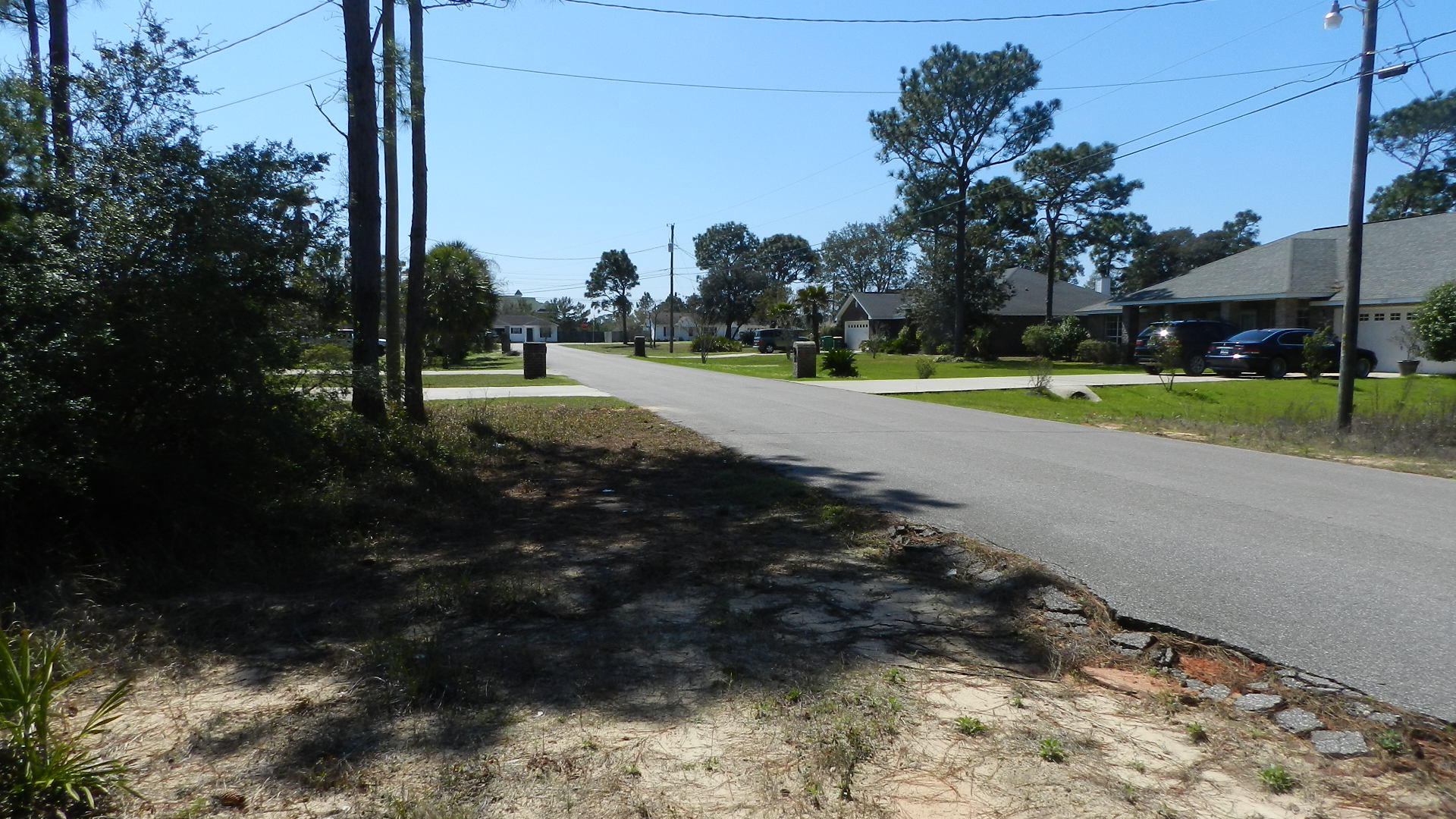 HOLLEY BY THE SEA - Land