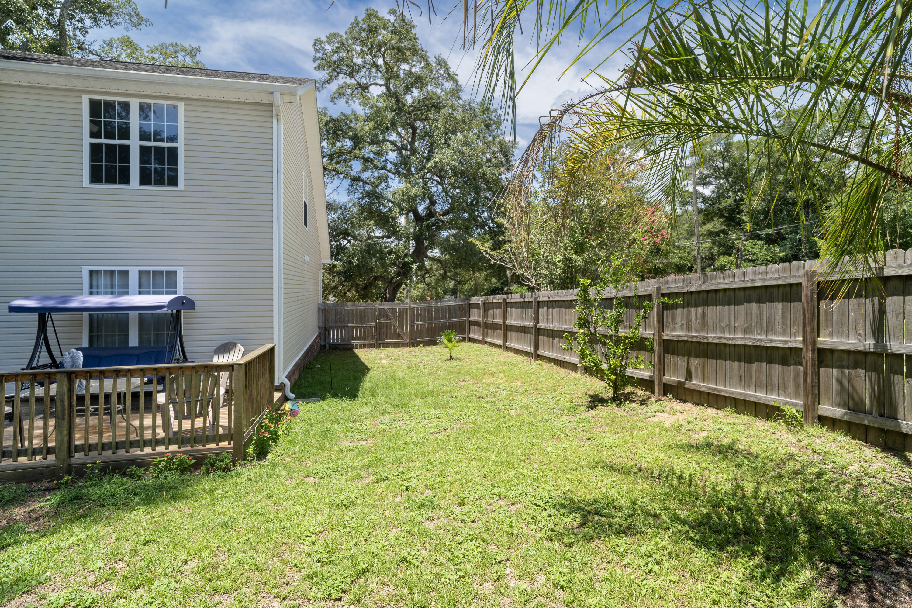 FLORIDA HEIGHTS - Residential