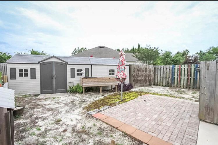 HAMMOCK BAY - Residential