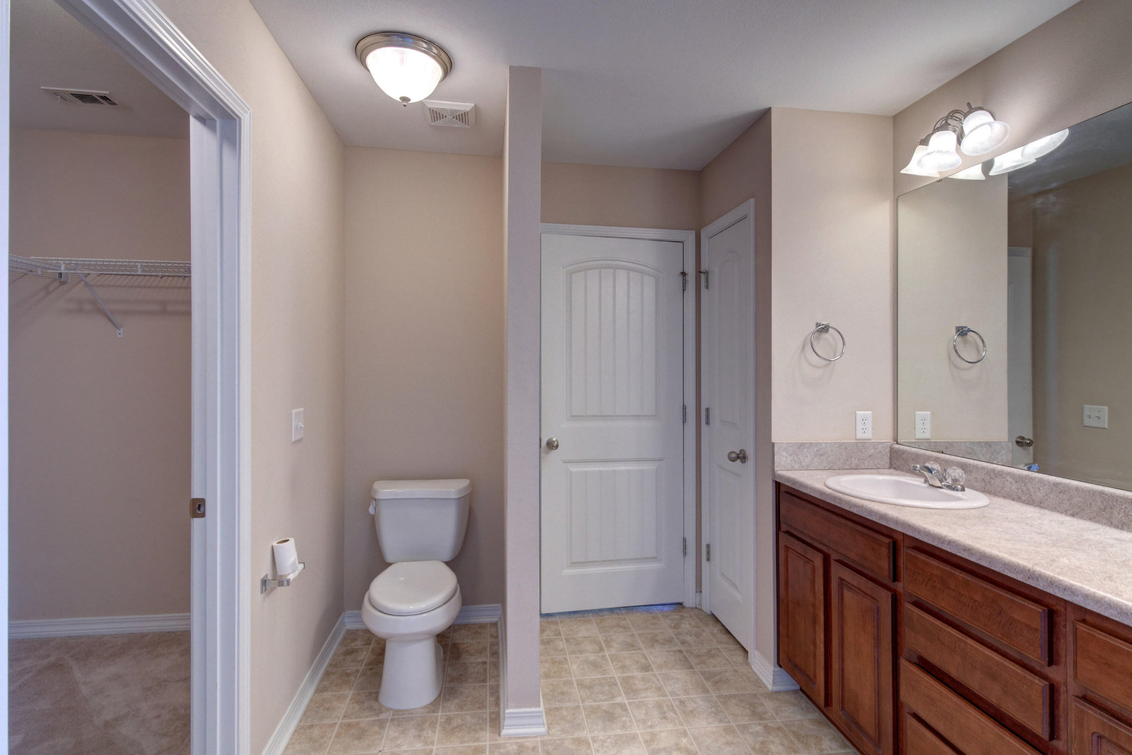 SHADOW LAKES - Residential