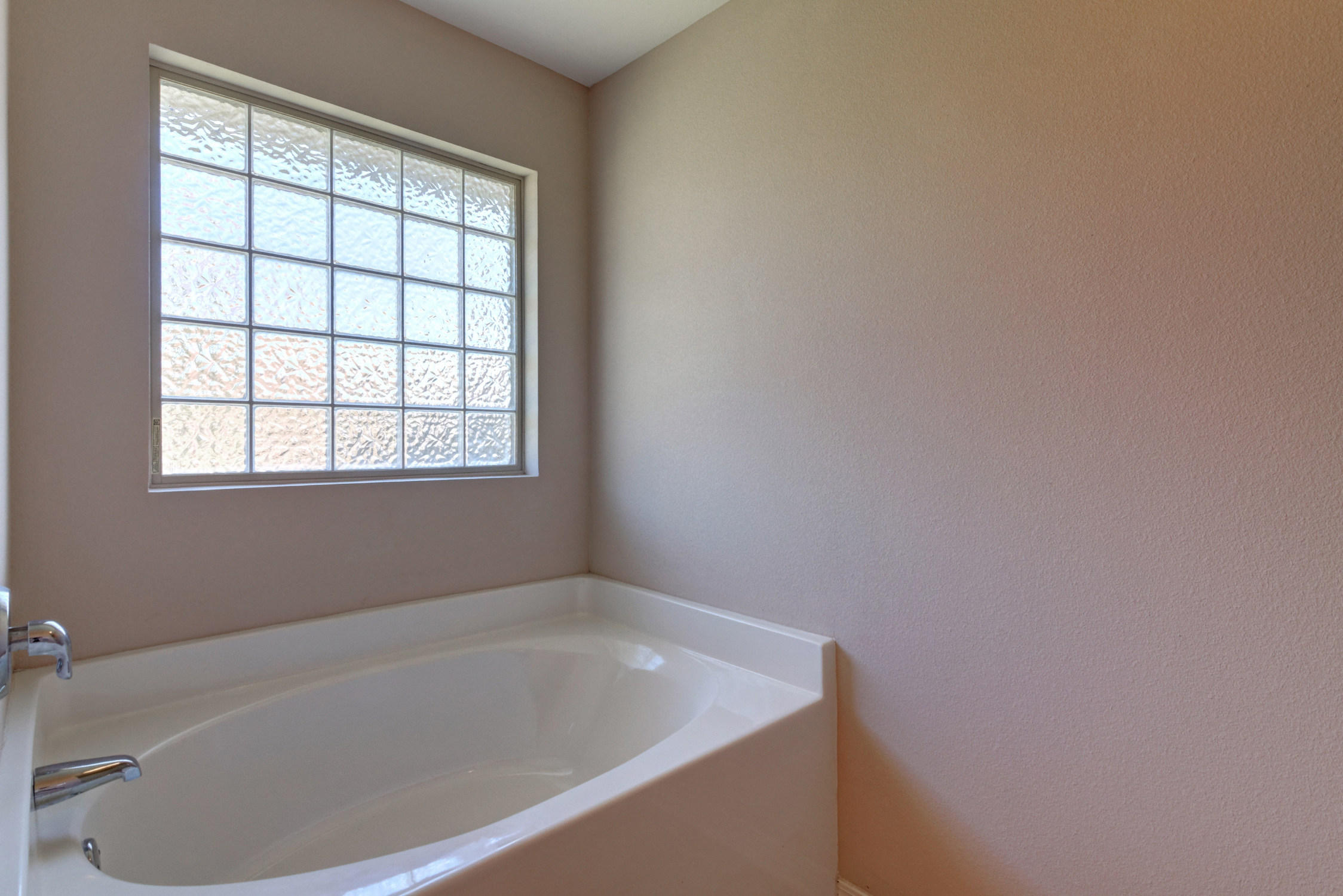 SHADOW LAKES - Residential