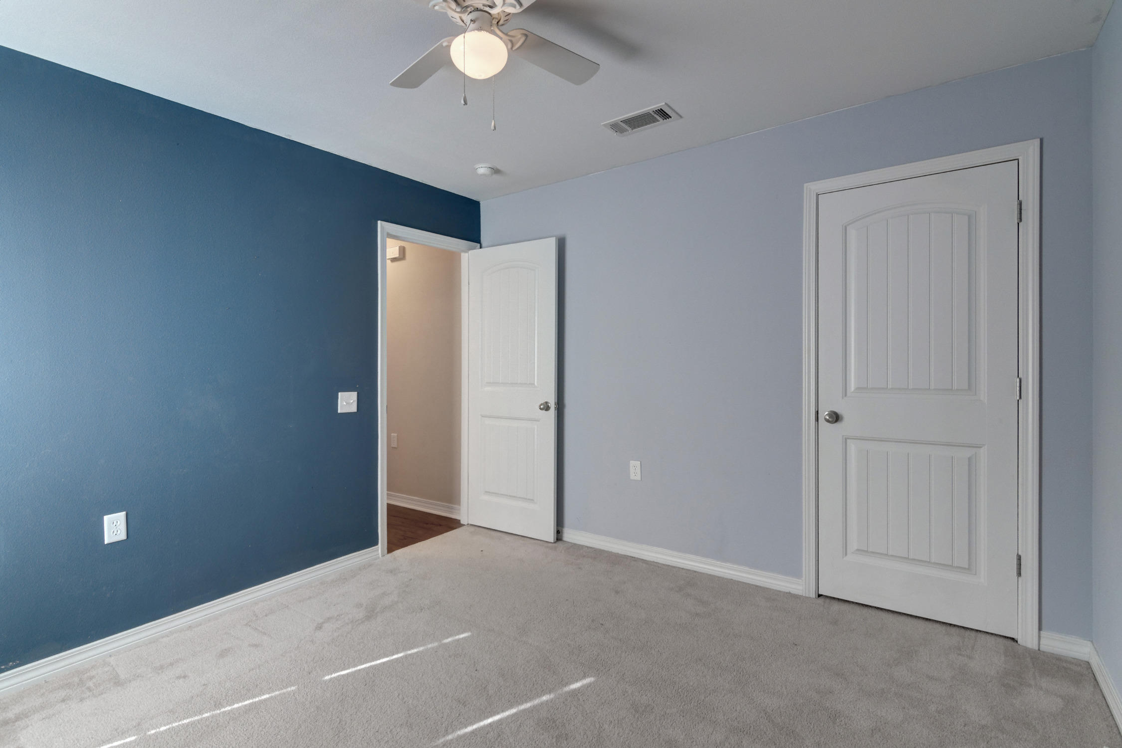 SHADOW LAKES - Residential