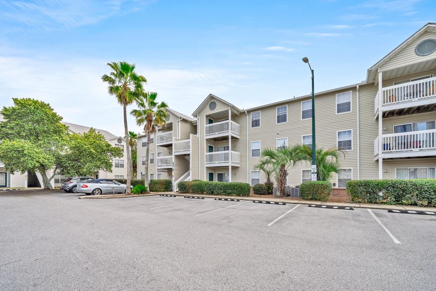 Highly Desirable Ground Floor unit in Indian Lakes. This 1 bedroom, one bath, is perfect for year round living, as a second home, or as a short or long term rental. Indian Lakes is within walking distance to Destin's largest dog park, shopping, Dining and Morgan Sports Center with baseball fields, frisbee golf, soccer, softball, basketball, and walking paths. On-site Amenities include pool and fitness facilities. Schedule your exclusive showing today.