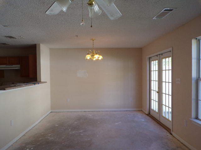 ROLLING PINES - Residential