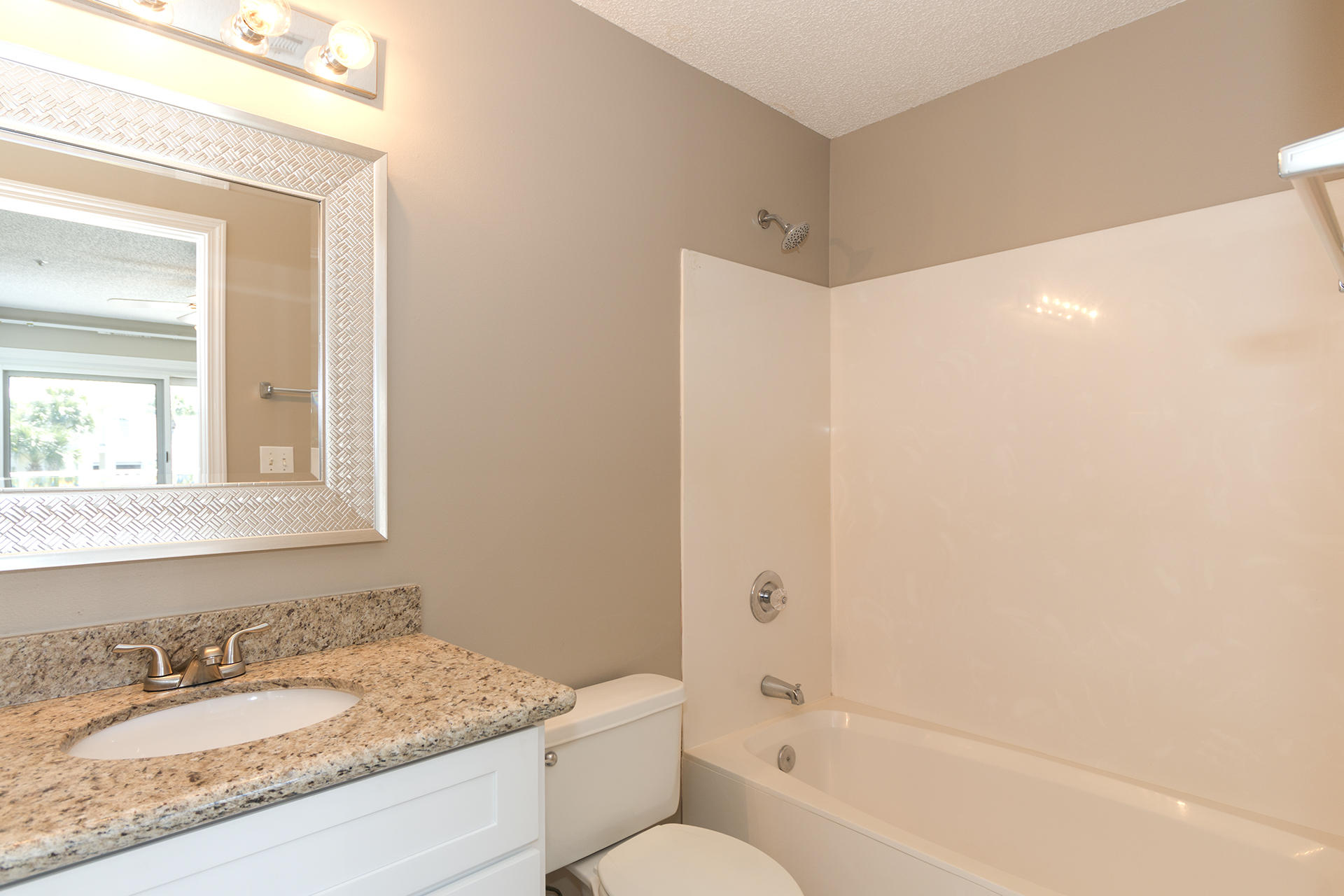 MARAVILLA CONDO 1 - Residential