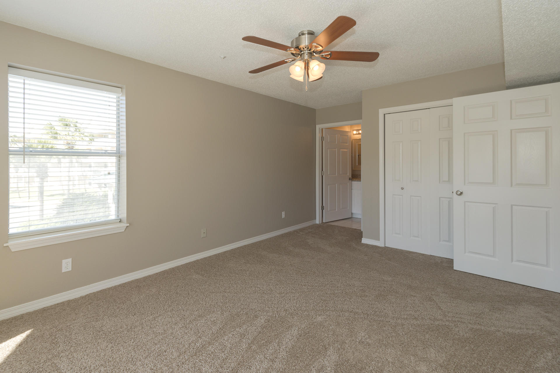 MARAVILLA CONDO 1 - Residential