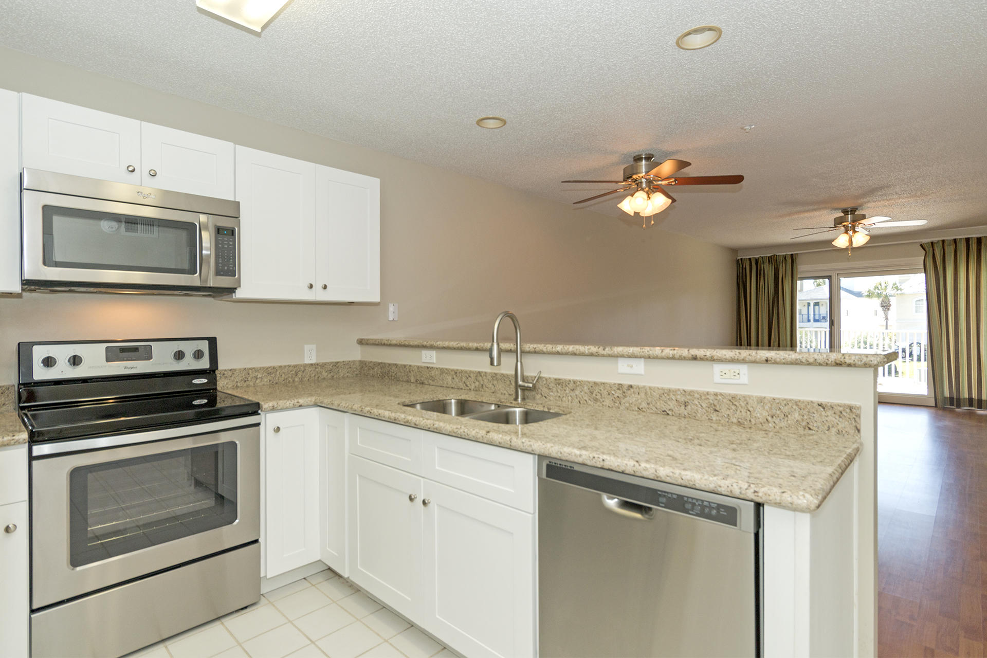 MARAVILLA CONDO 1 - Residential