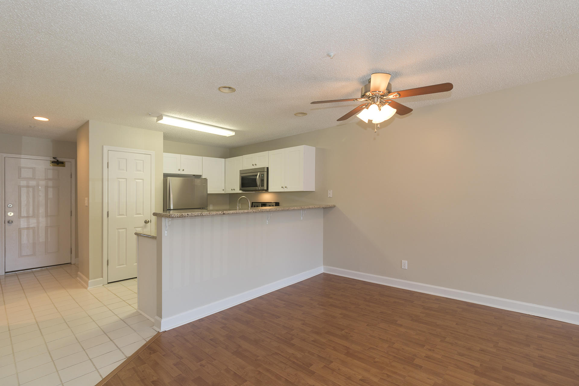 MARAVILLA CONDO 1 - Residential