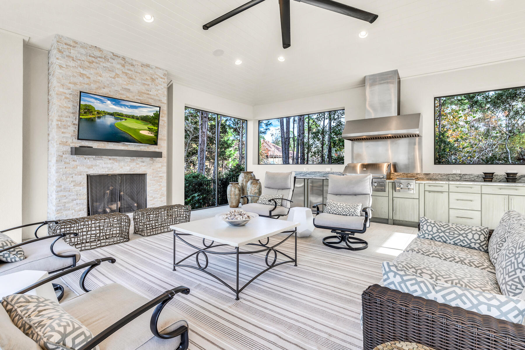 BURNT PINE - Residential