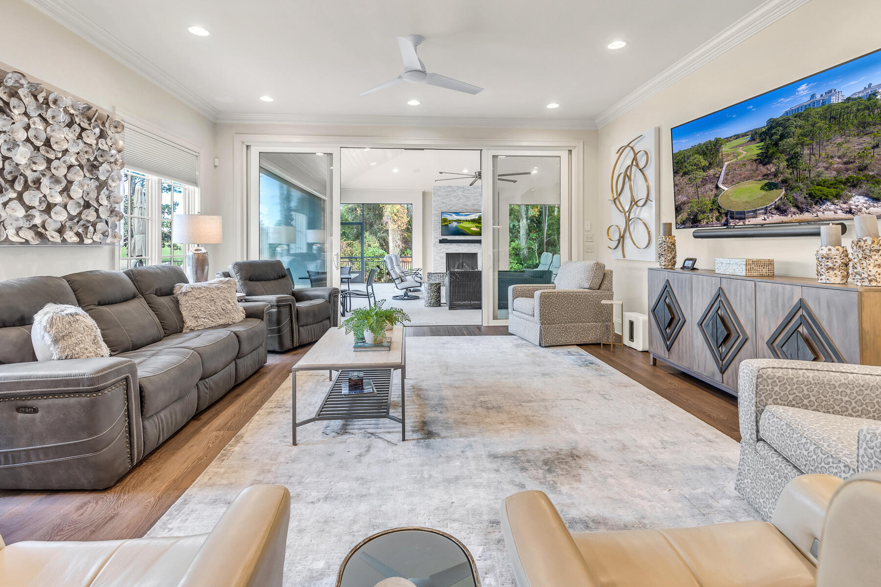 BURNT PINE - Residential