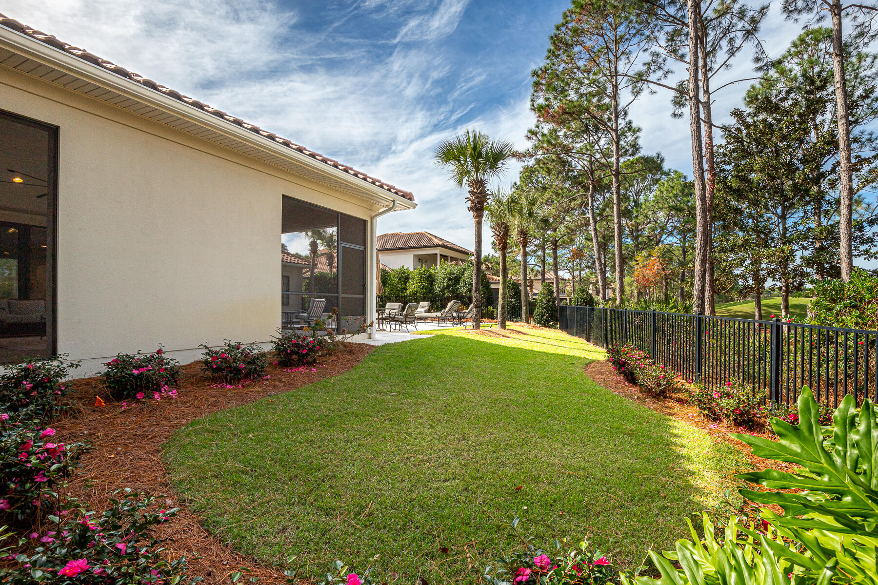 BURNT PINE - Residential