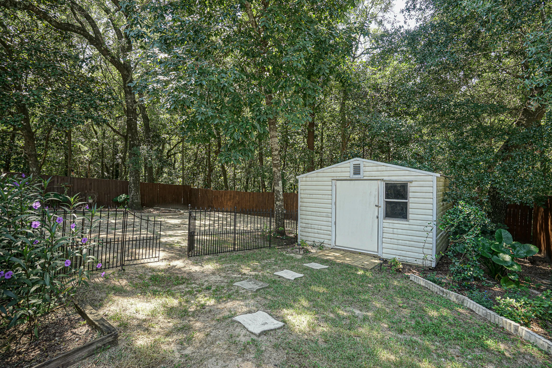 CREEKSIDE 4 - Residential