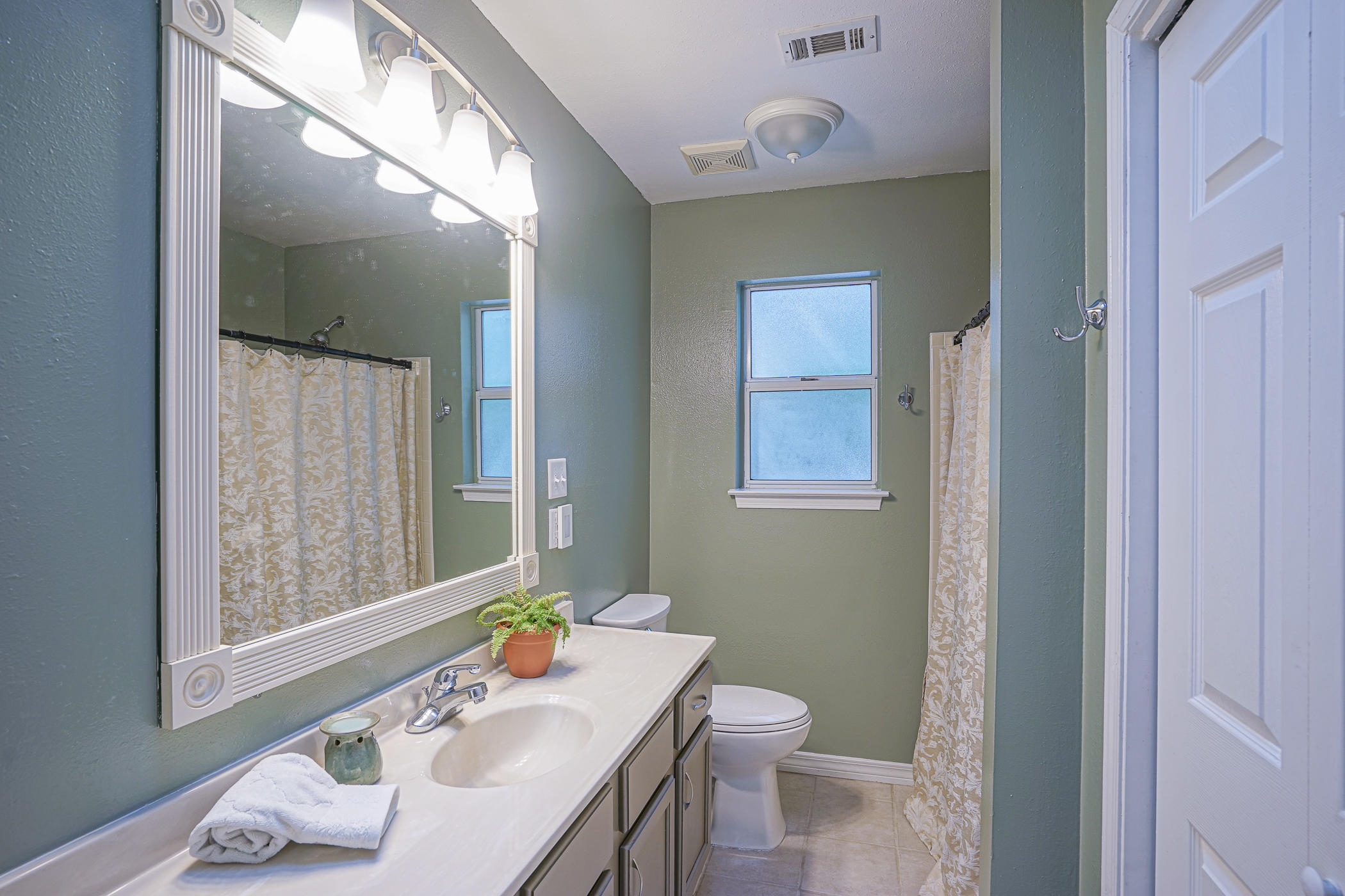 CREEKSIDE 4 - Residential