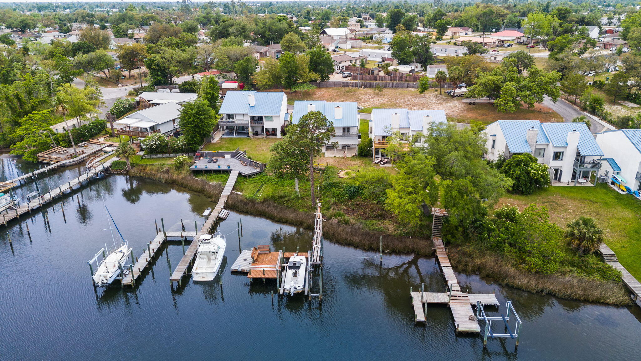 NO RECORDED SUBDIVISION - Residential