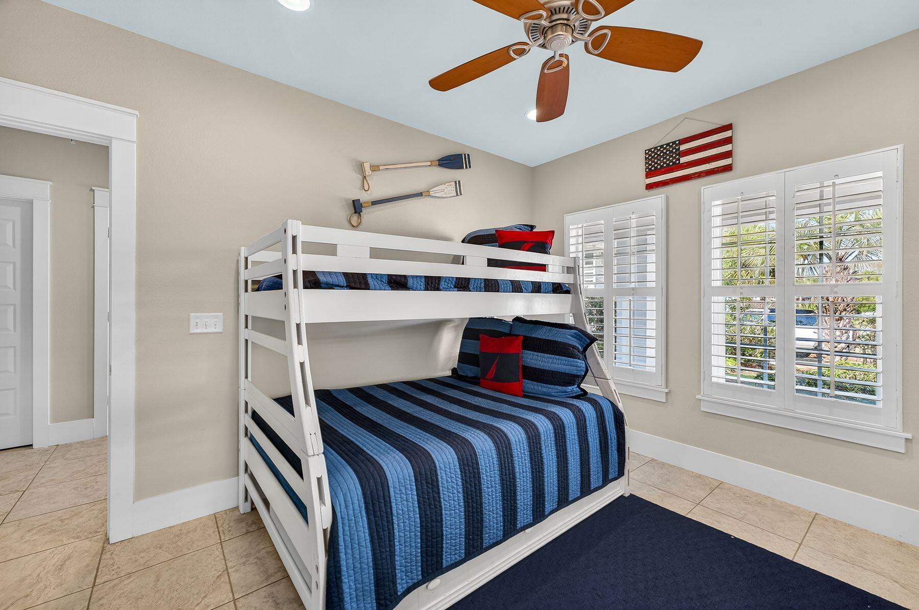 Crystal Shores - Residential