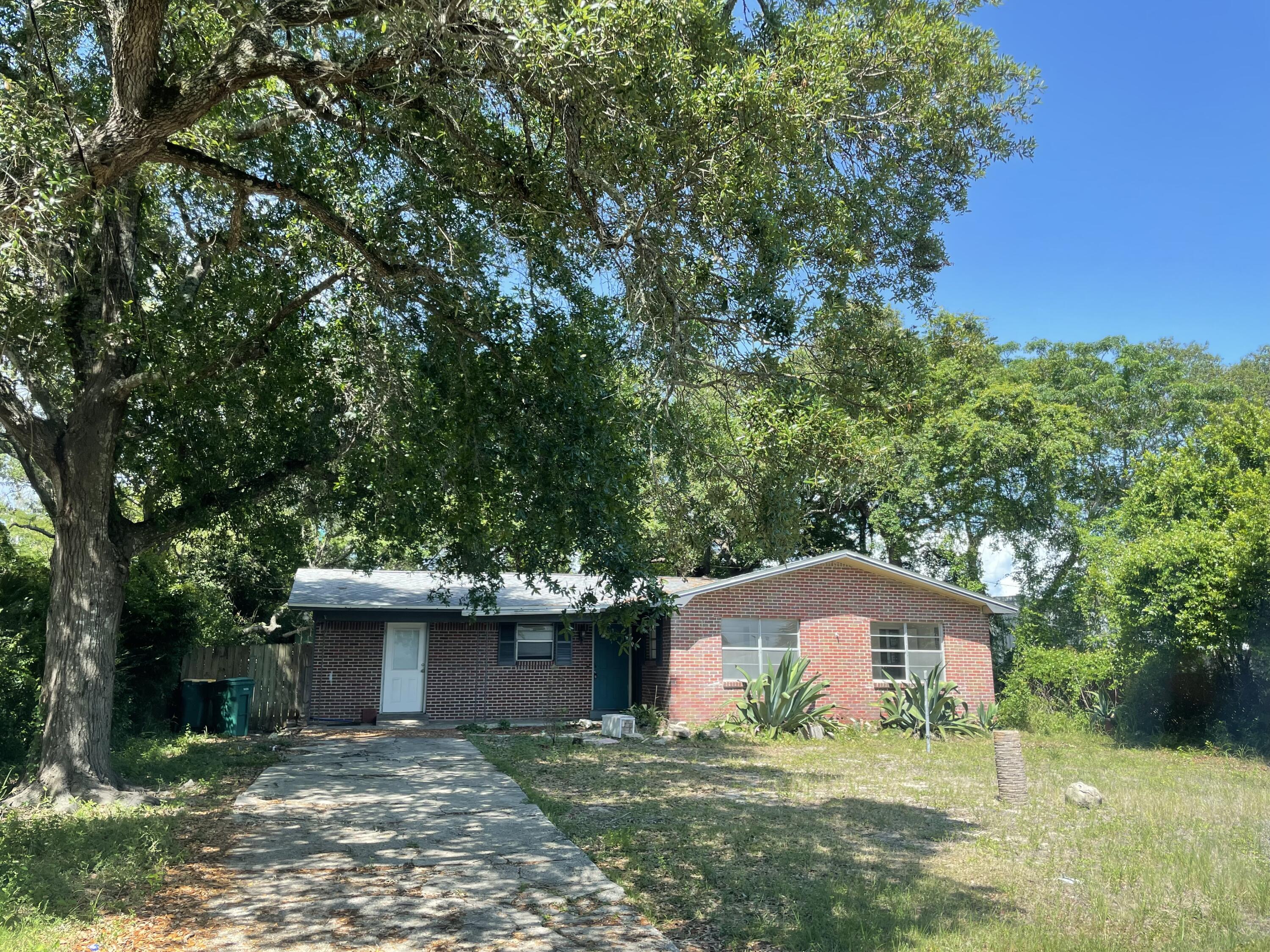 NO RECORDED SUBDIVISION - Residential