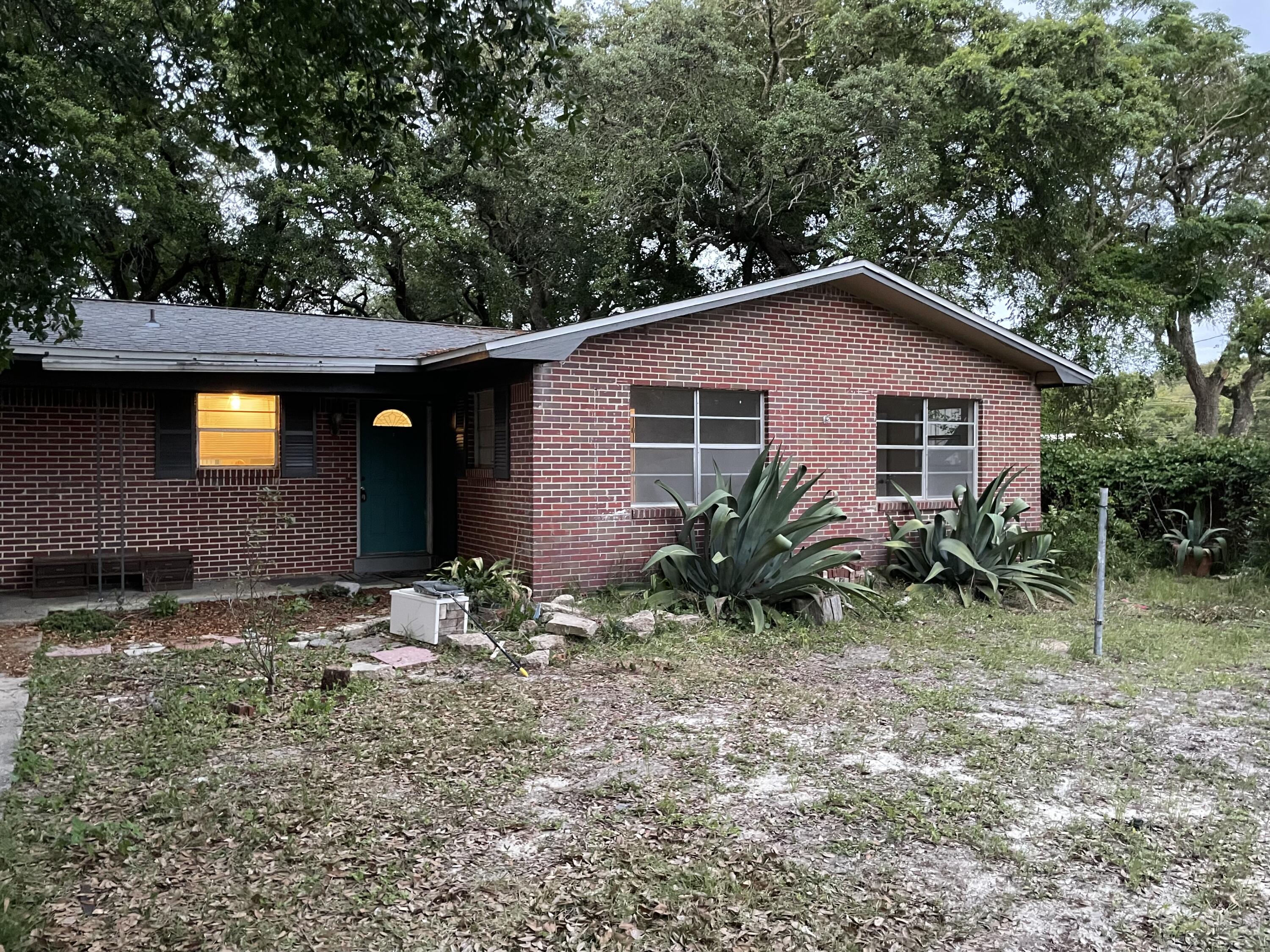 NO RECORDED SUBDIVISION - Residential