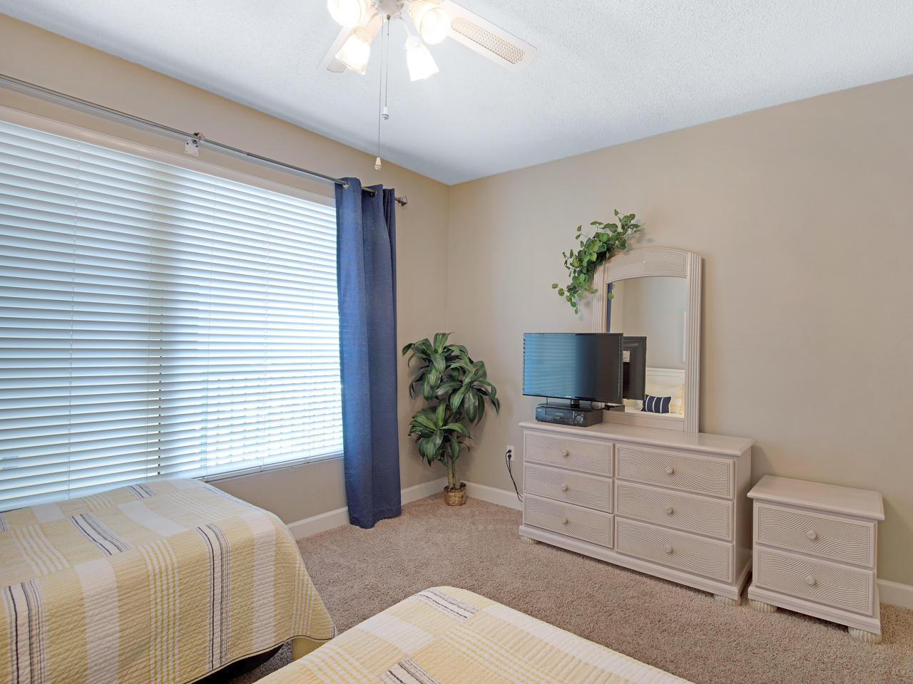 JADE EAST TOWERS CONDO - Residential