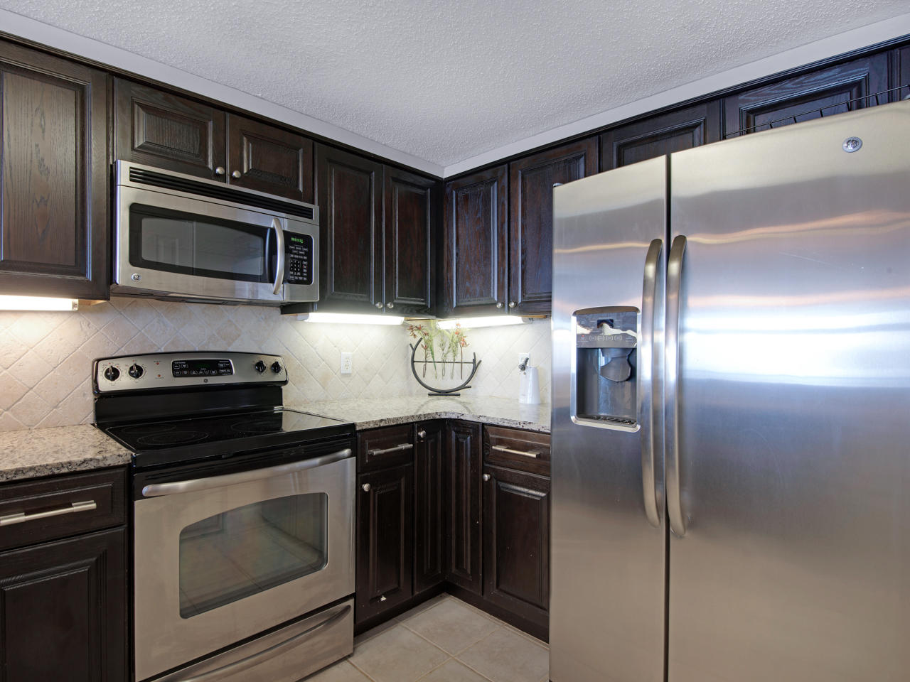 JADE EAST TOWERS CONDO - Residential