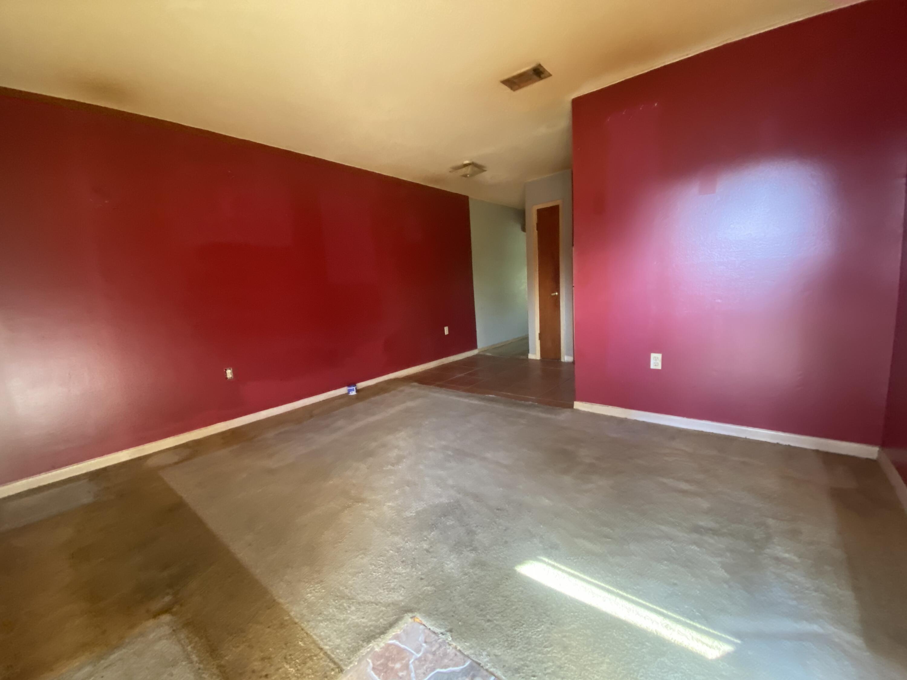 STUDIO ARMS CONDO - Residential