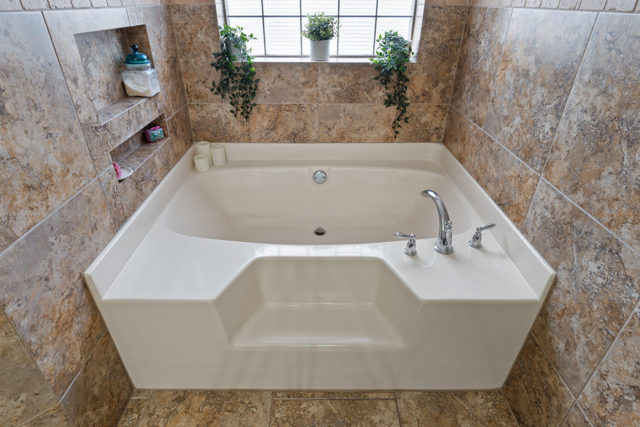 HOLLEY BY THE SEA - Residential