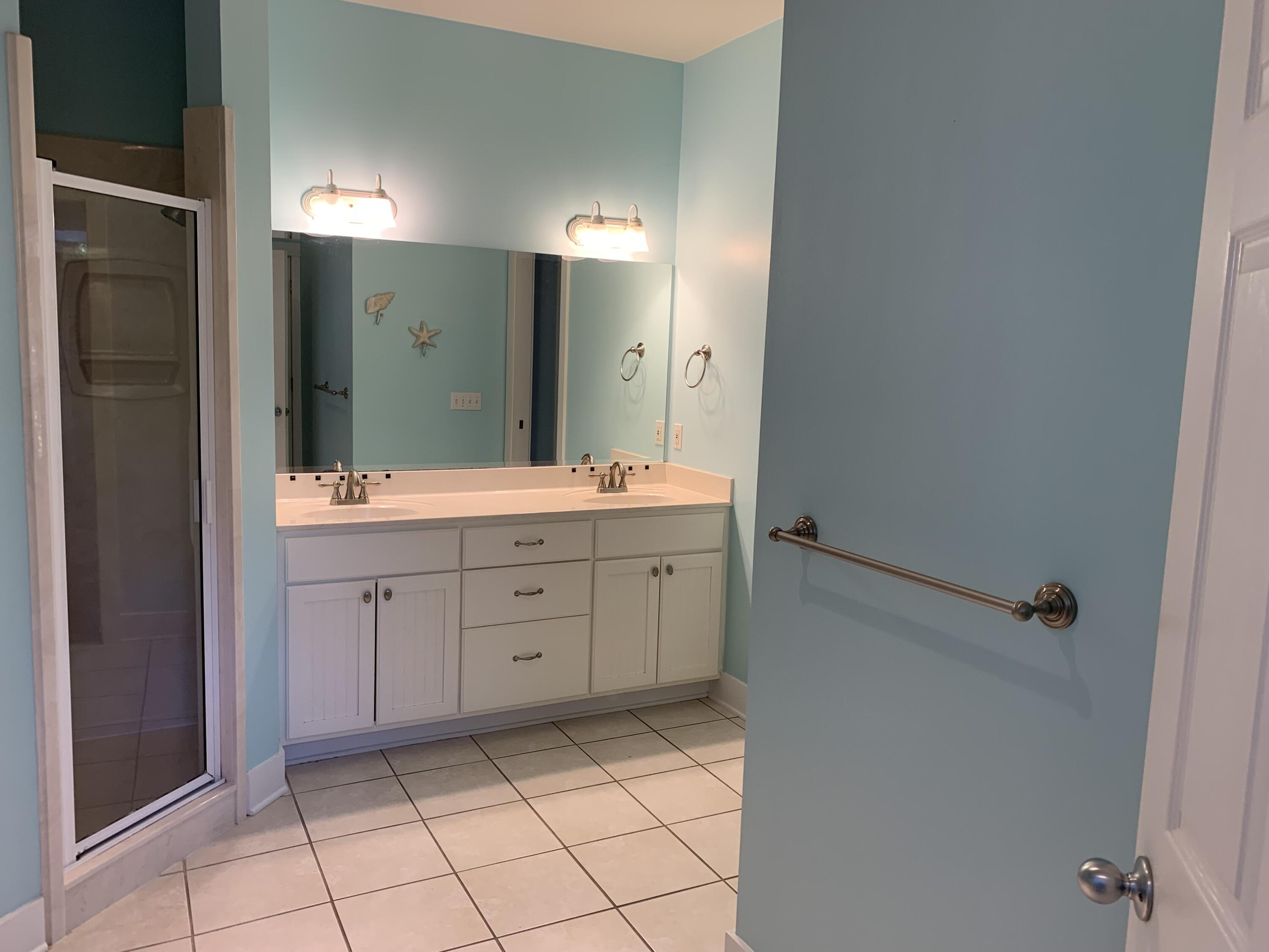 MOCKINGBIRD ESTATES - Residential Lease