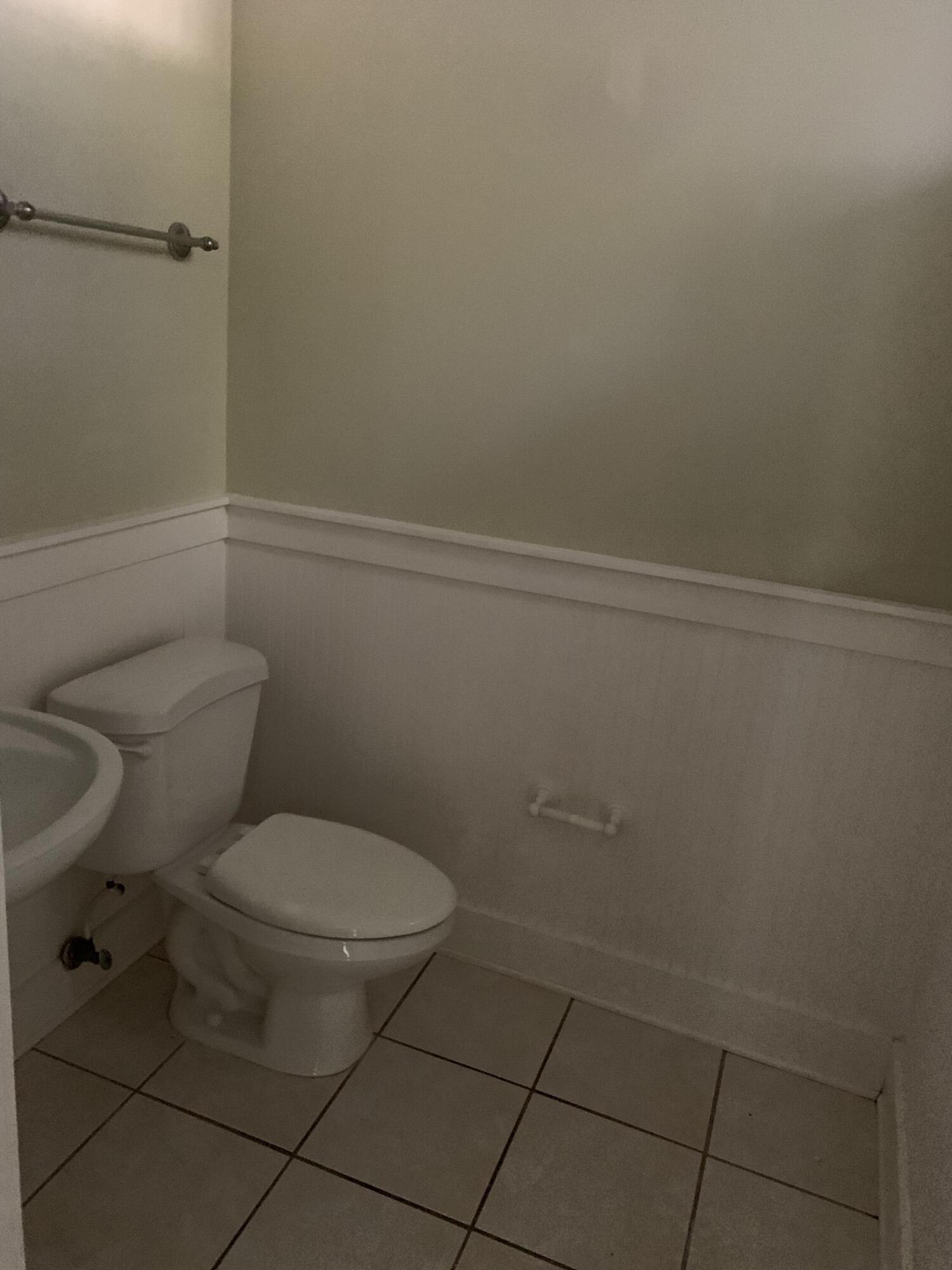 MOCKINGBIRD ESTATES - Residential Lease