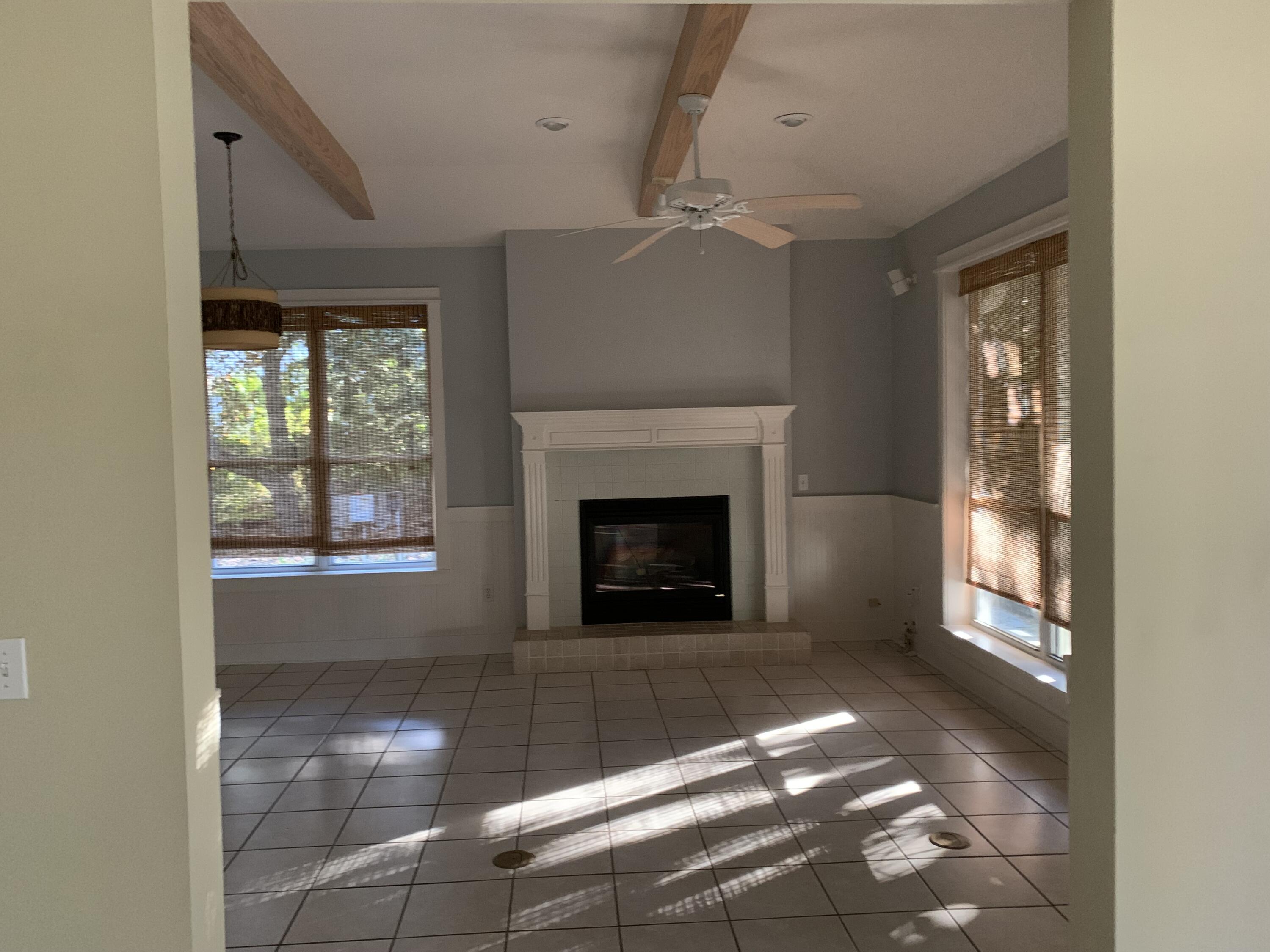 MOCKINGBIRD ESTATES - Residential Lease