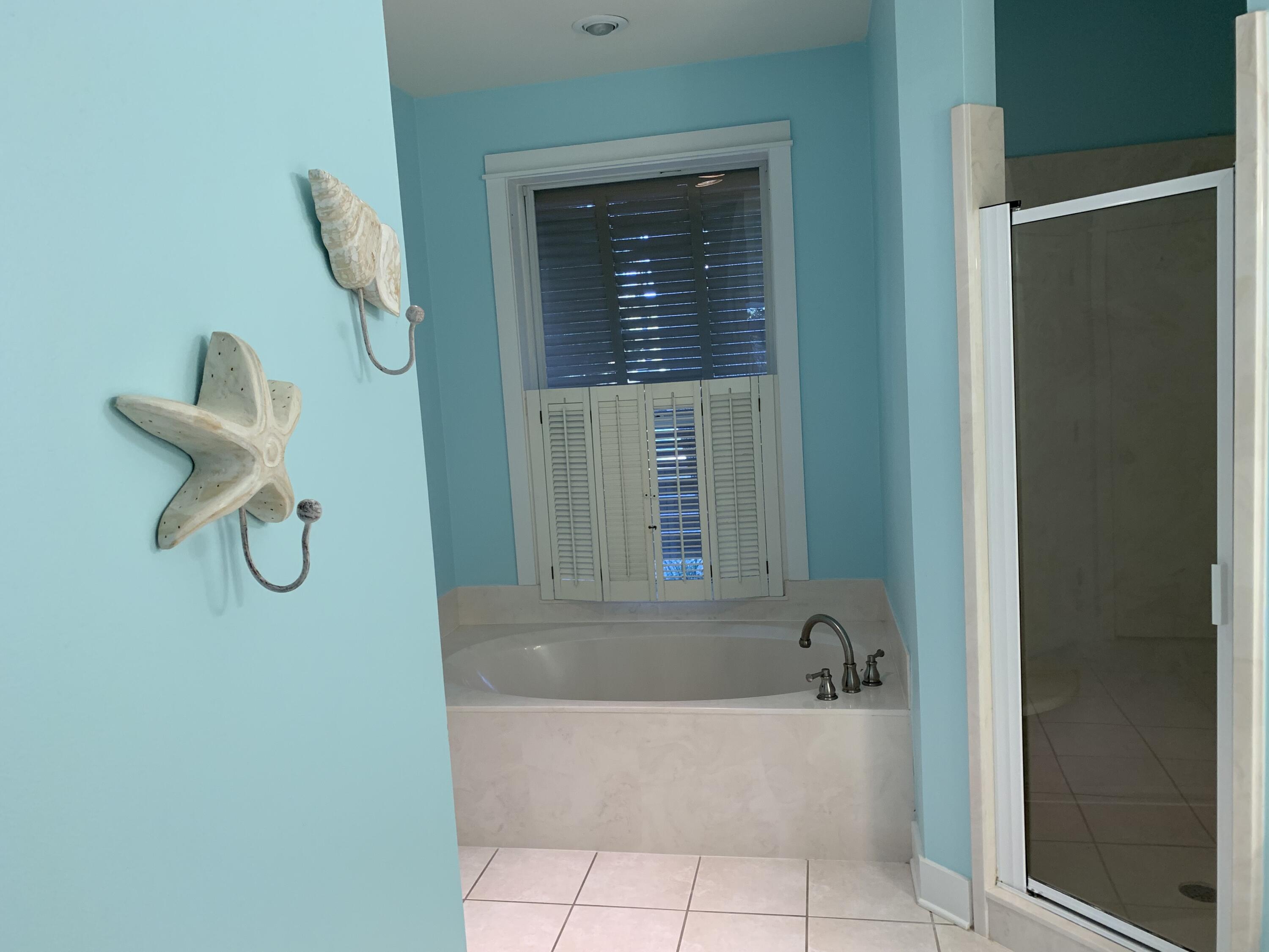 MOCKINGBIRD ESTATES - Residential Lease