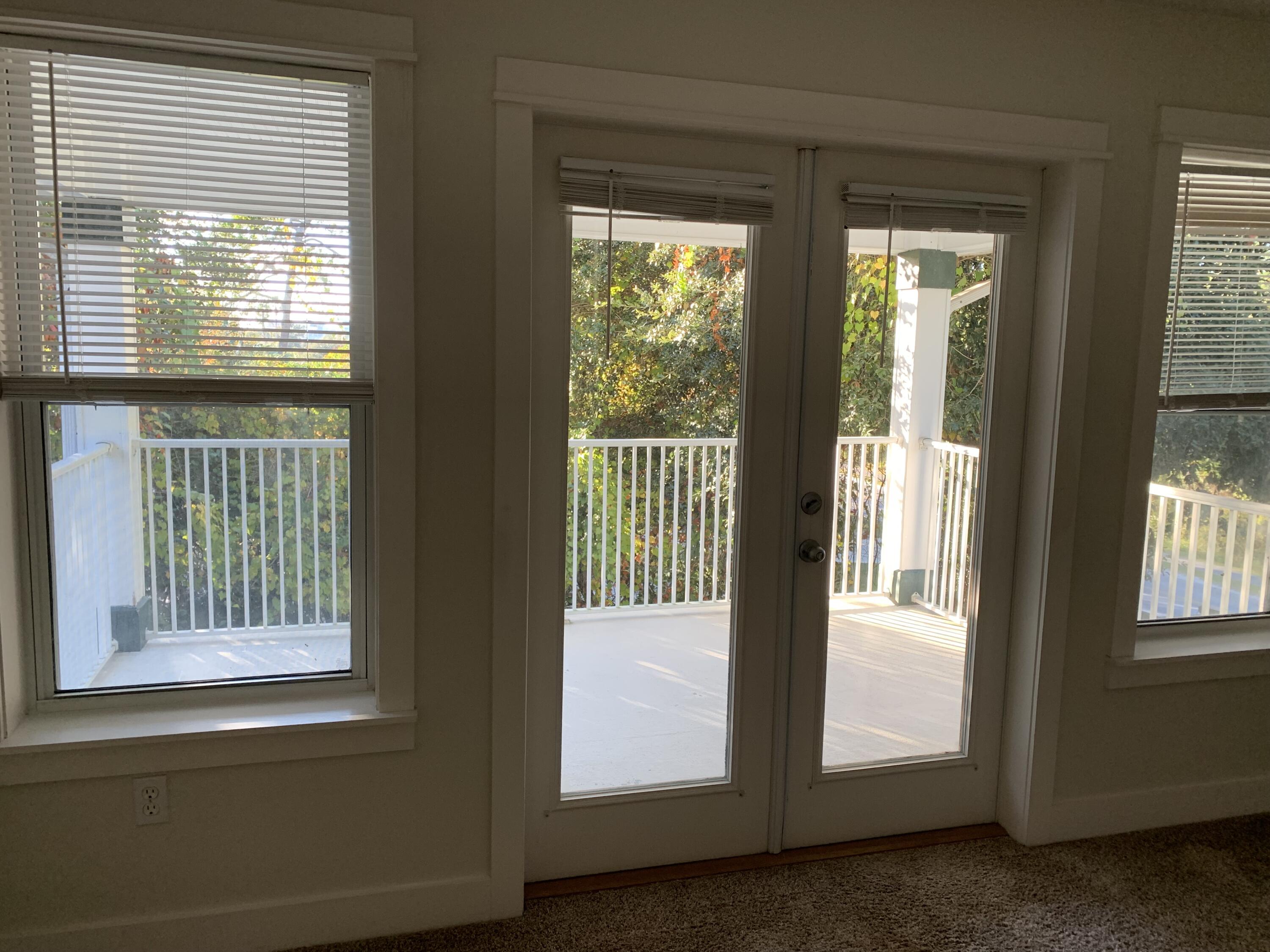 MOCKINGBIRD ESTATES - Residential Lease