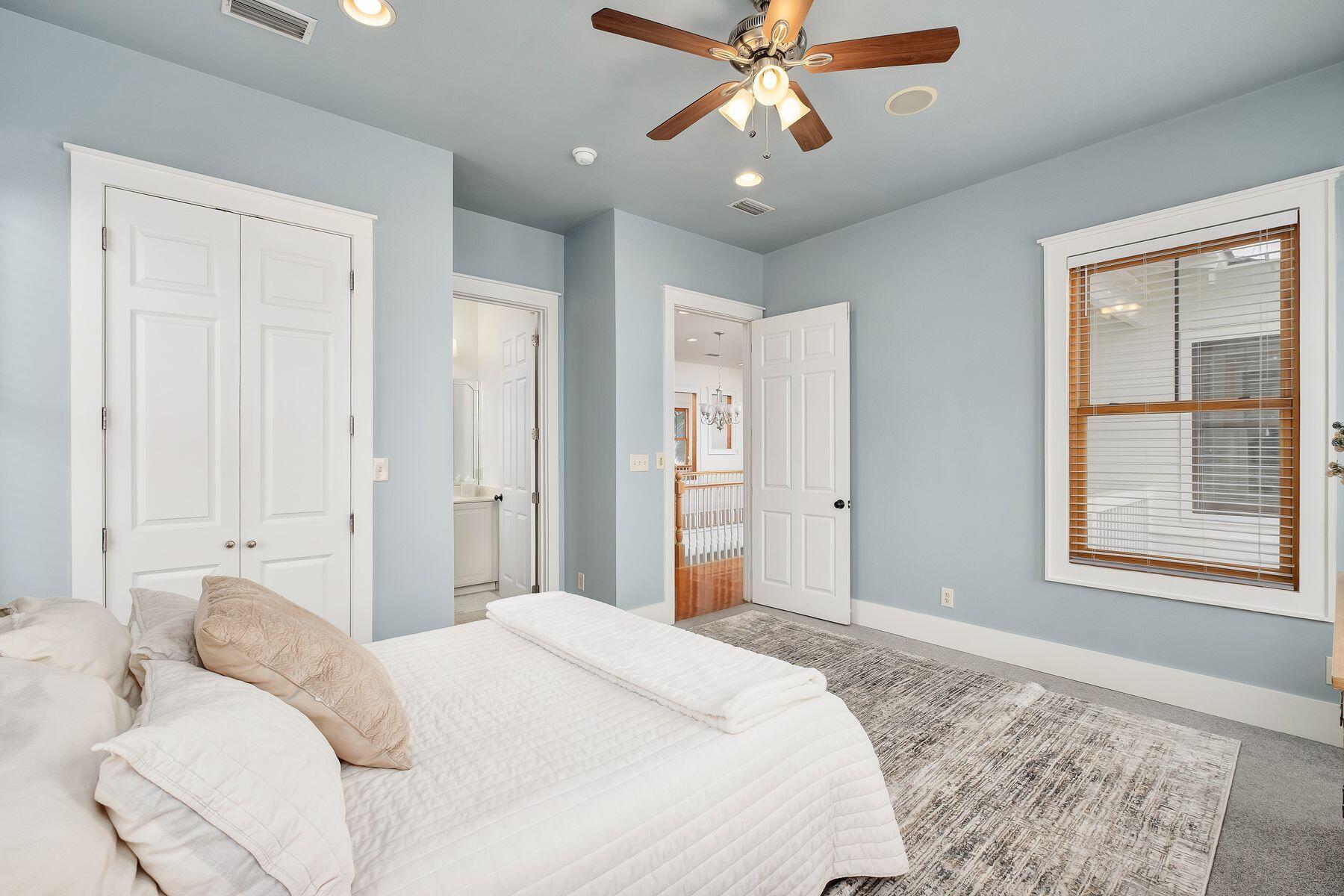 BAY PINE SHORES - Residential