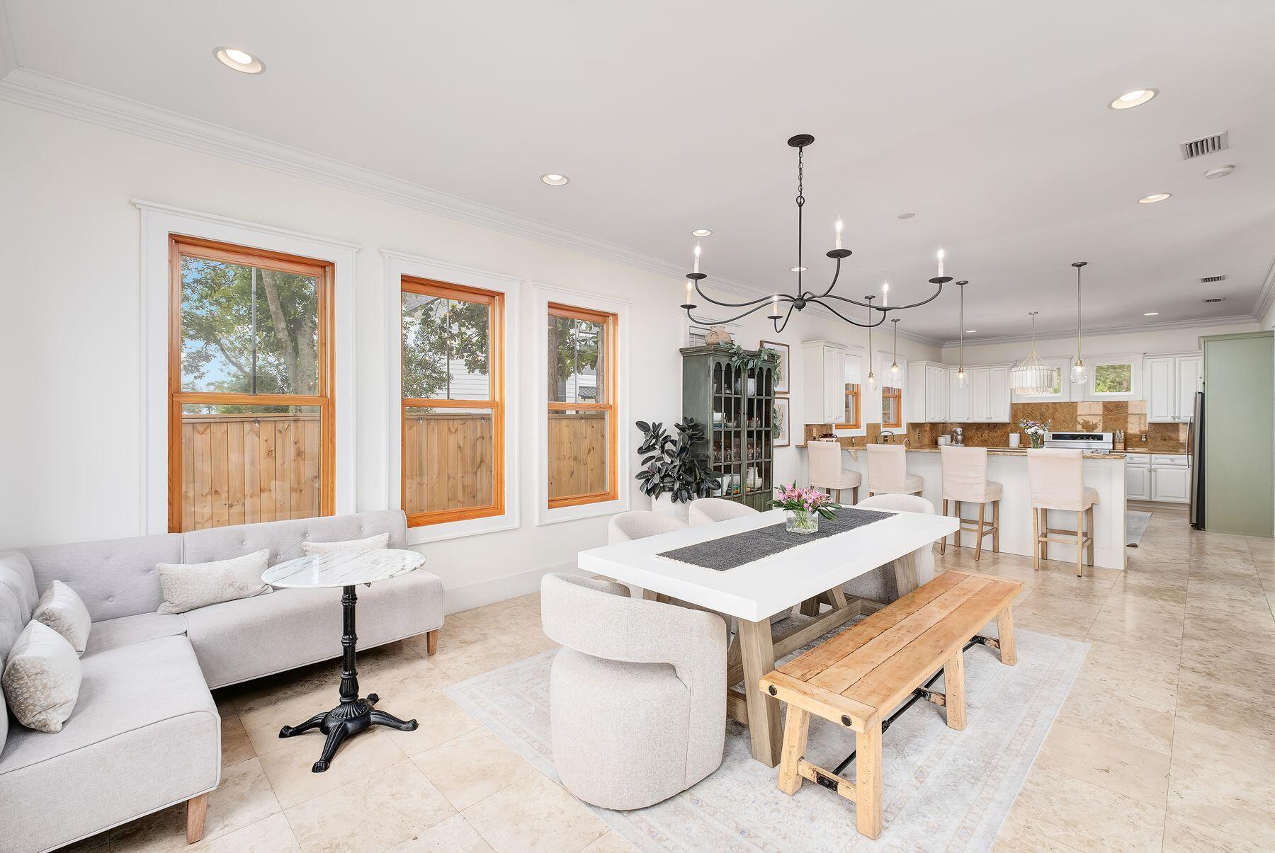 BAY PINE SHORES - Residential