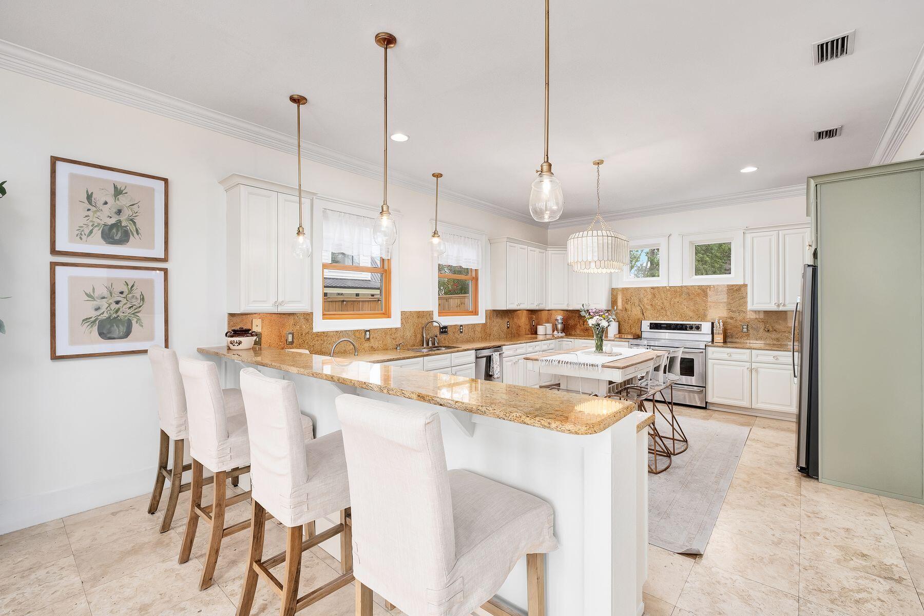 BAY PINE SHORES - Residential