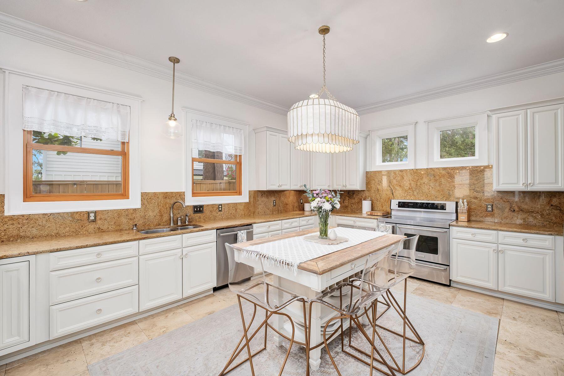 BAY PINE SHORES - Residential