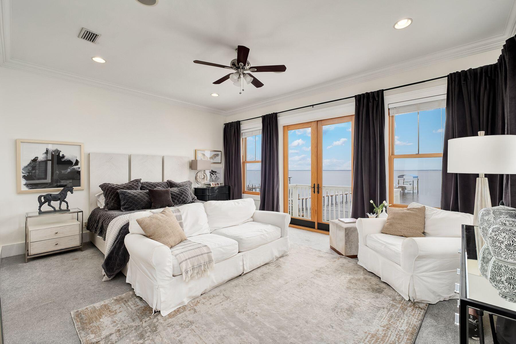 BAY PINE SHORES - Residential