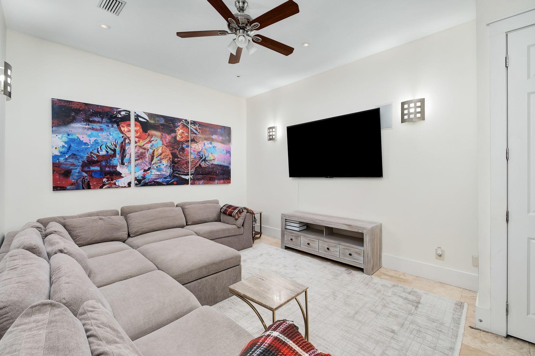 BAY PINE SHORES - Residential