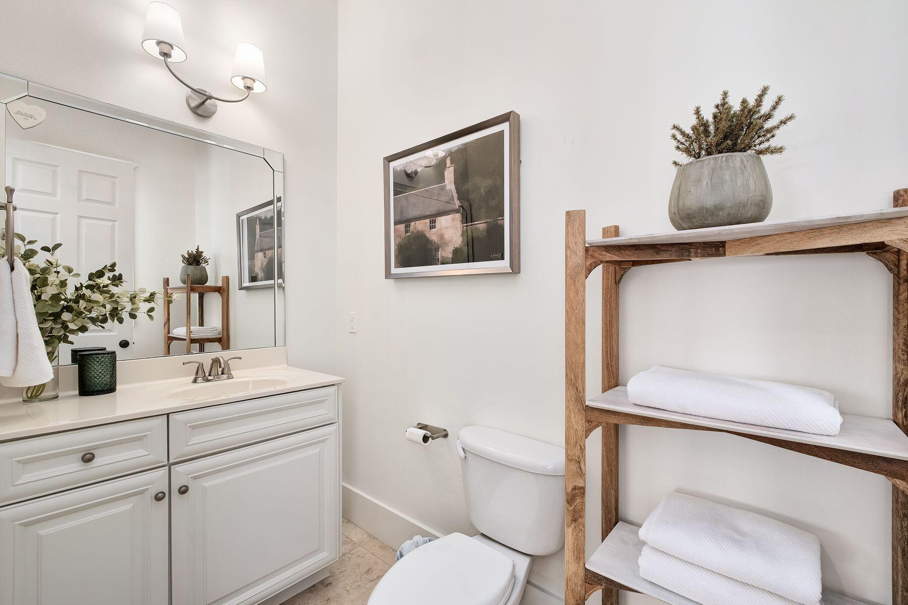 BAY PINE SHORES - Residential