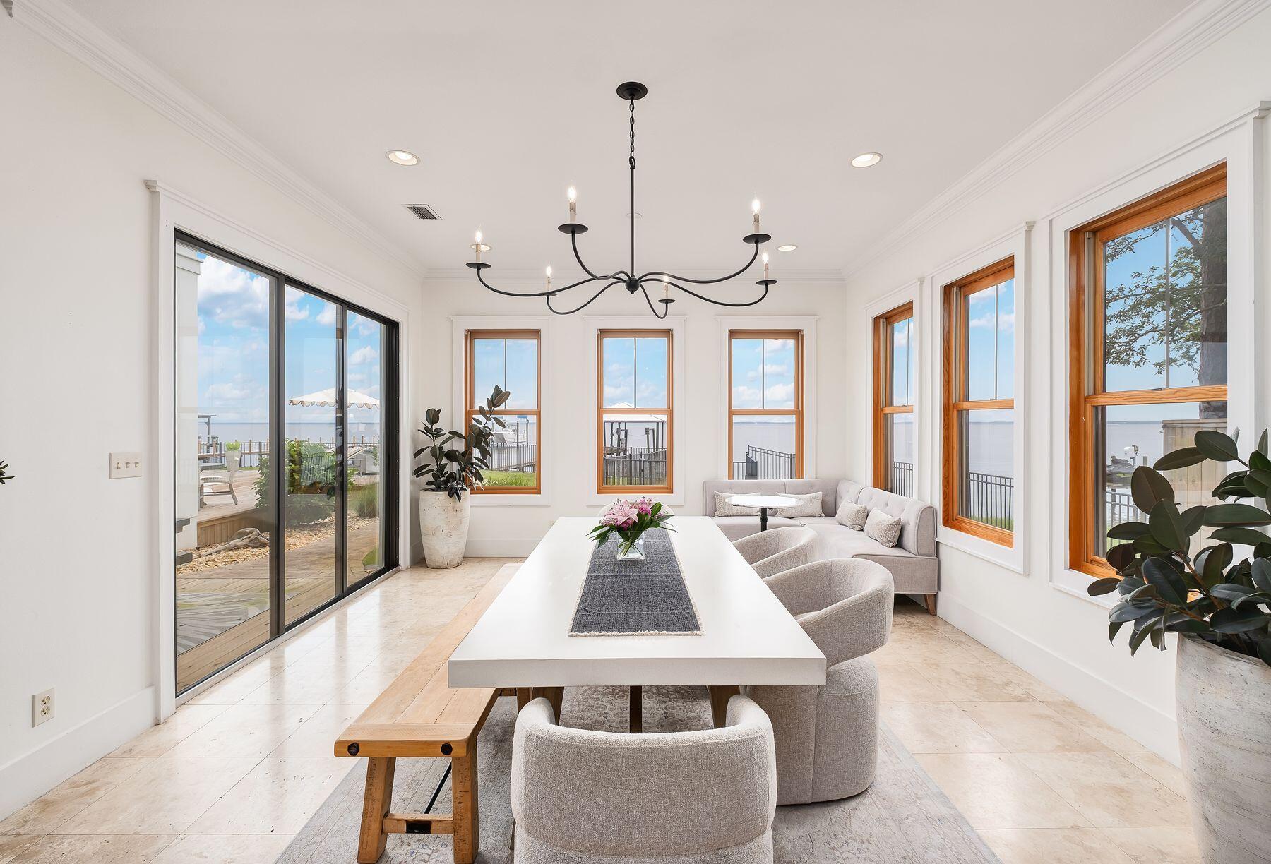BAY PINE SHORES - Residential