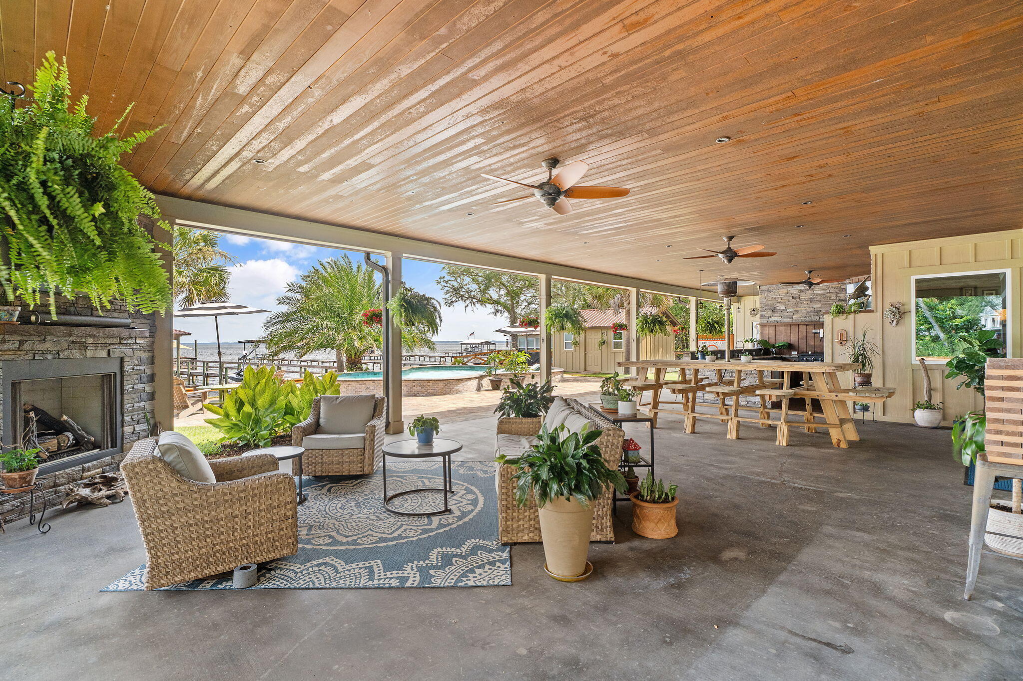 Sandy Cove - Residential