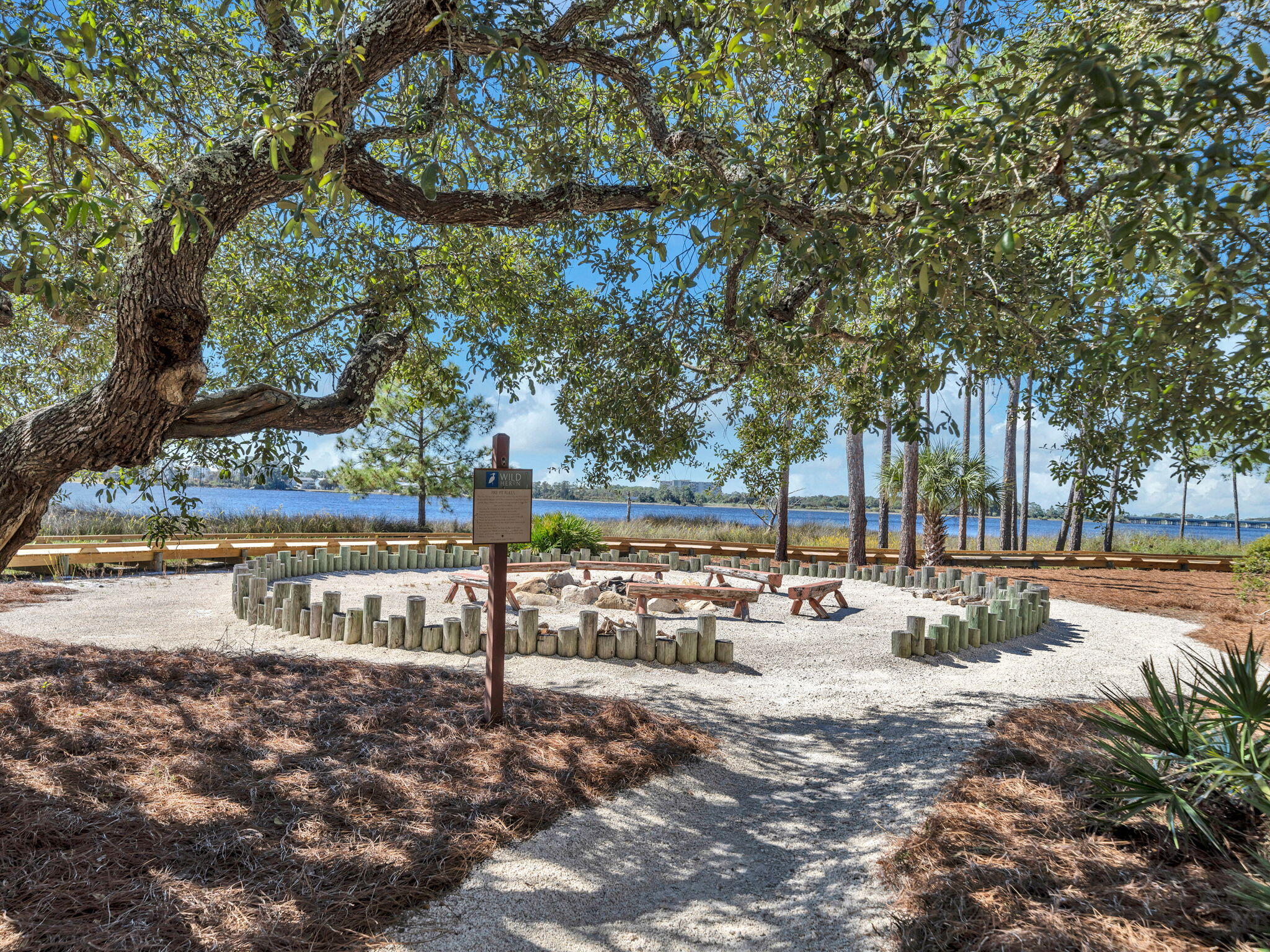 WILD HERON LAKESIDE LODGE - Residential