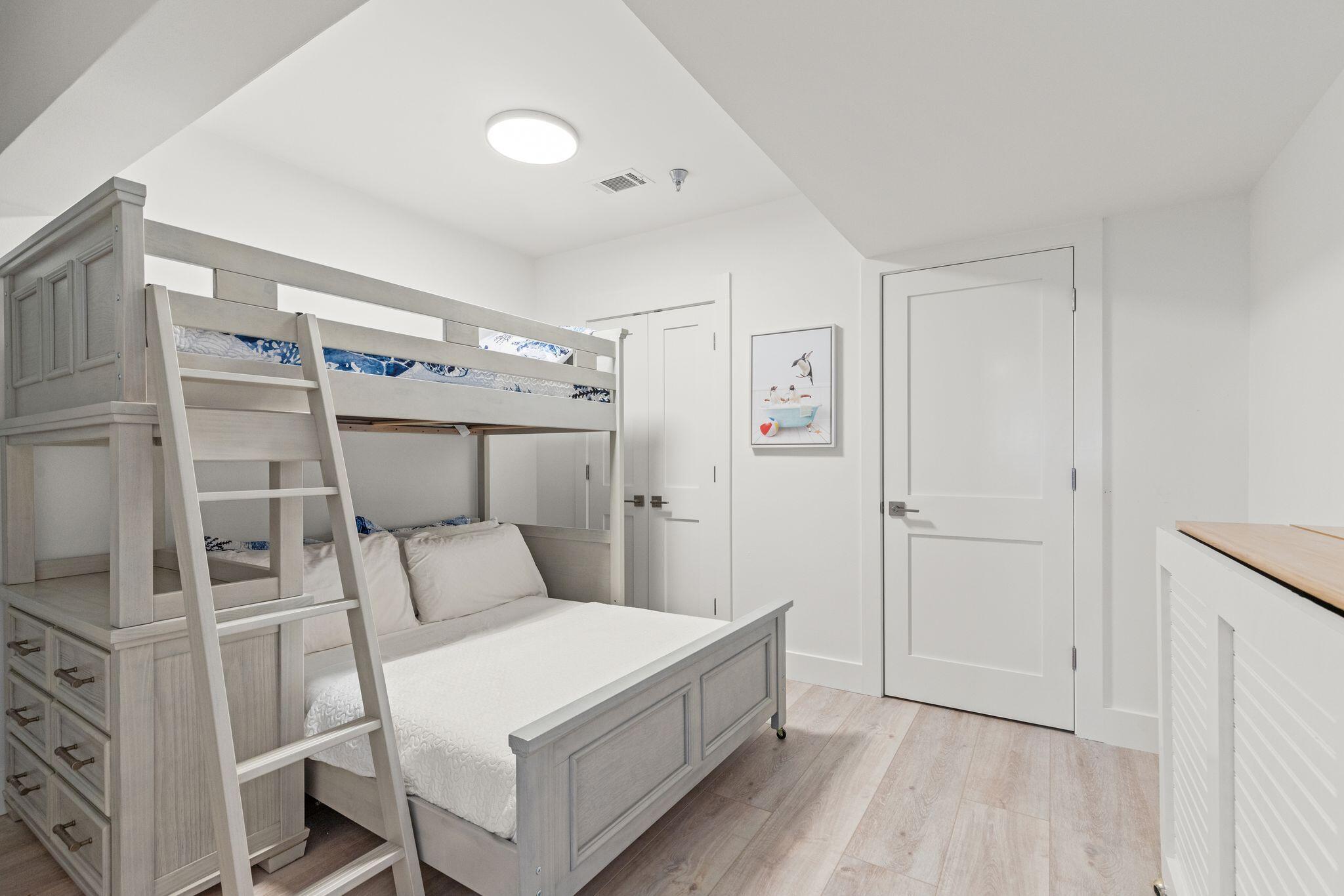 TRANQUILLITY ON THE BEACH - Residential