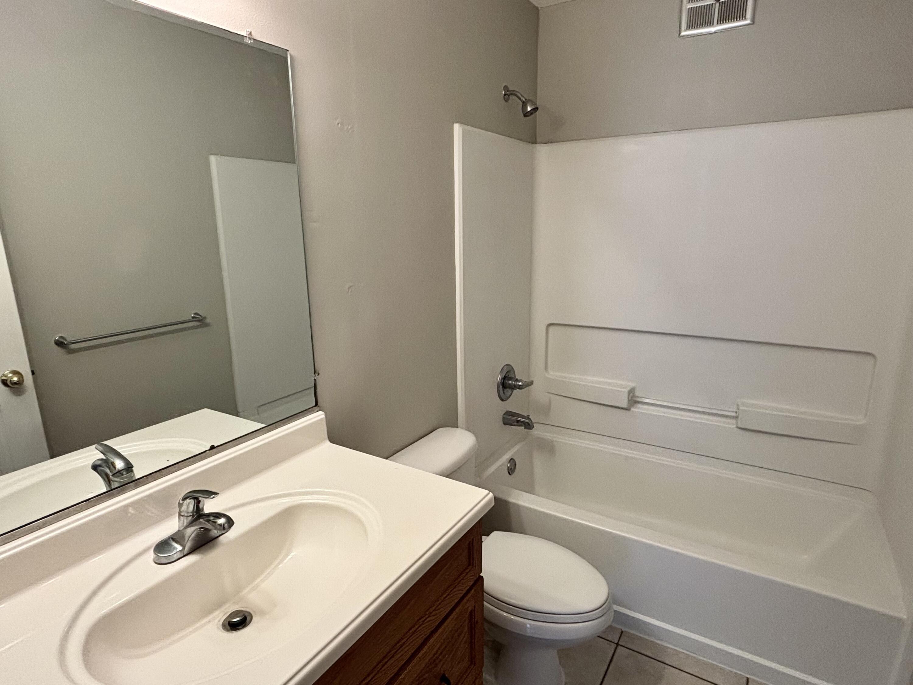 Unknown - Residential Lease